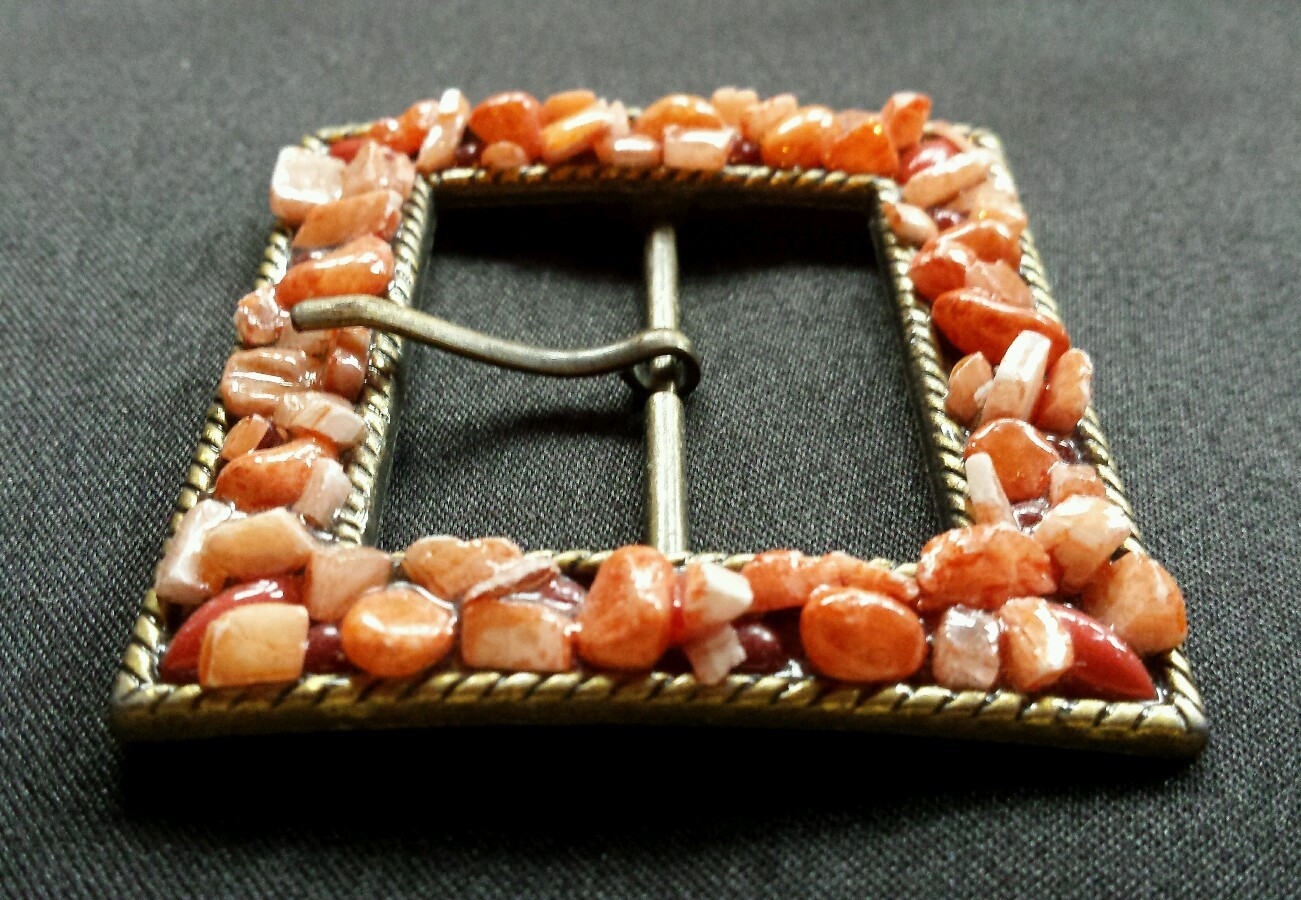 COLORFUL RED AND PINK STONE LIKE ADORNED SQUARE WESTERN BELT BUCKLE