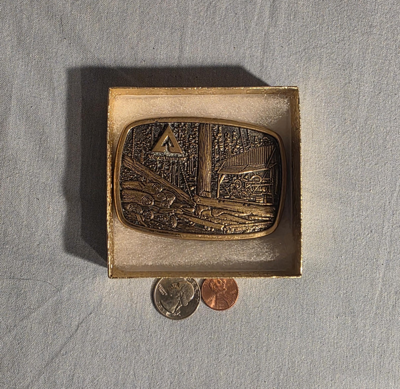 Vintage Metal Belt Buckle, Brass, Weyerhaeuser, Rothschild, Lumber, Trees, Nice