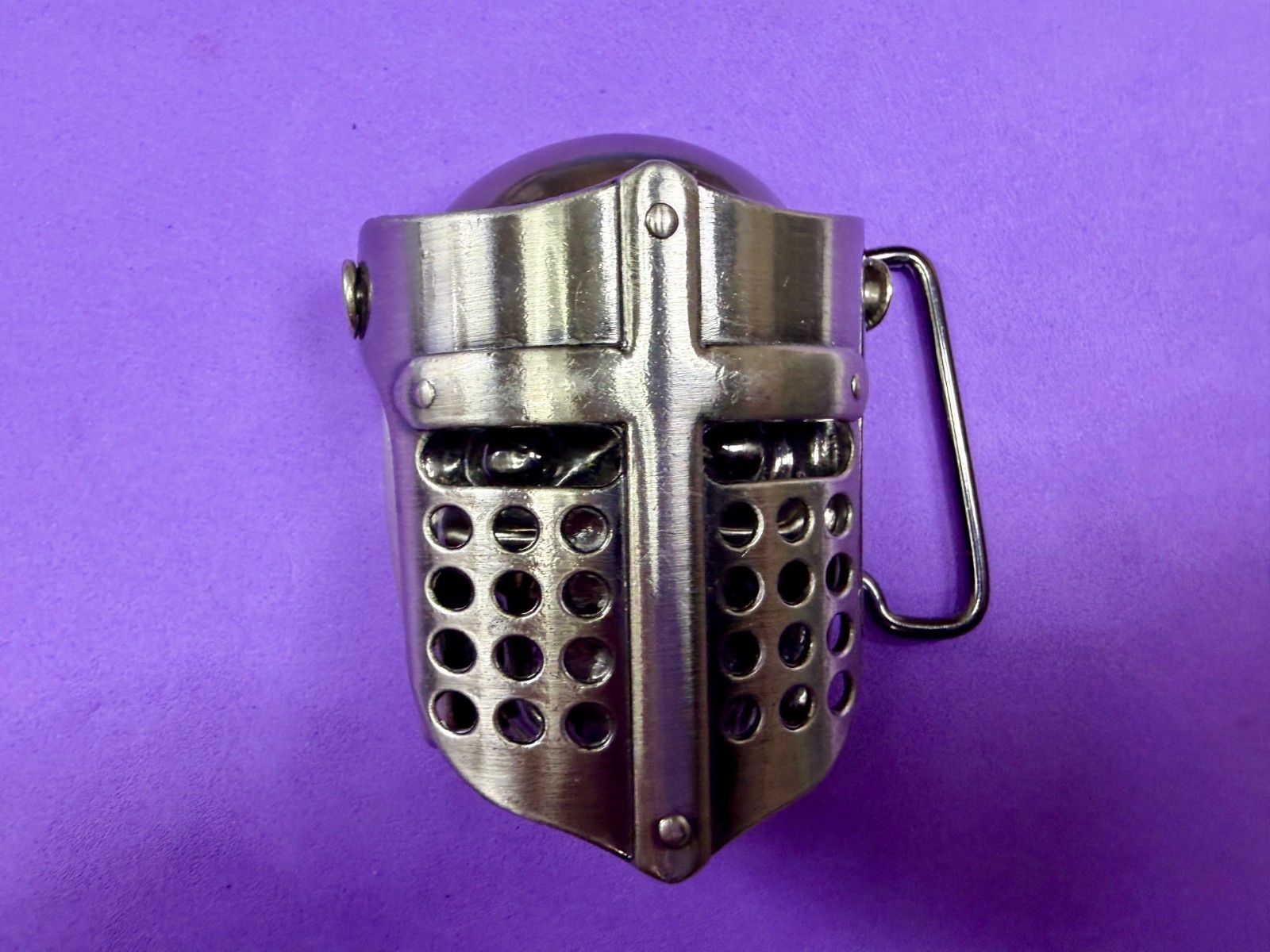 Skull Wearing Hinged Knights Helmet Medieval Figural Moving Shield Belt Buckle