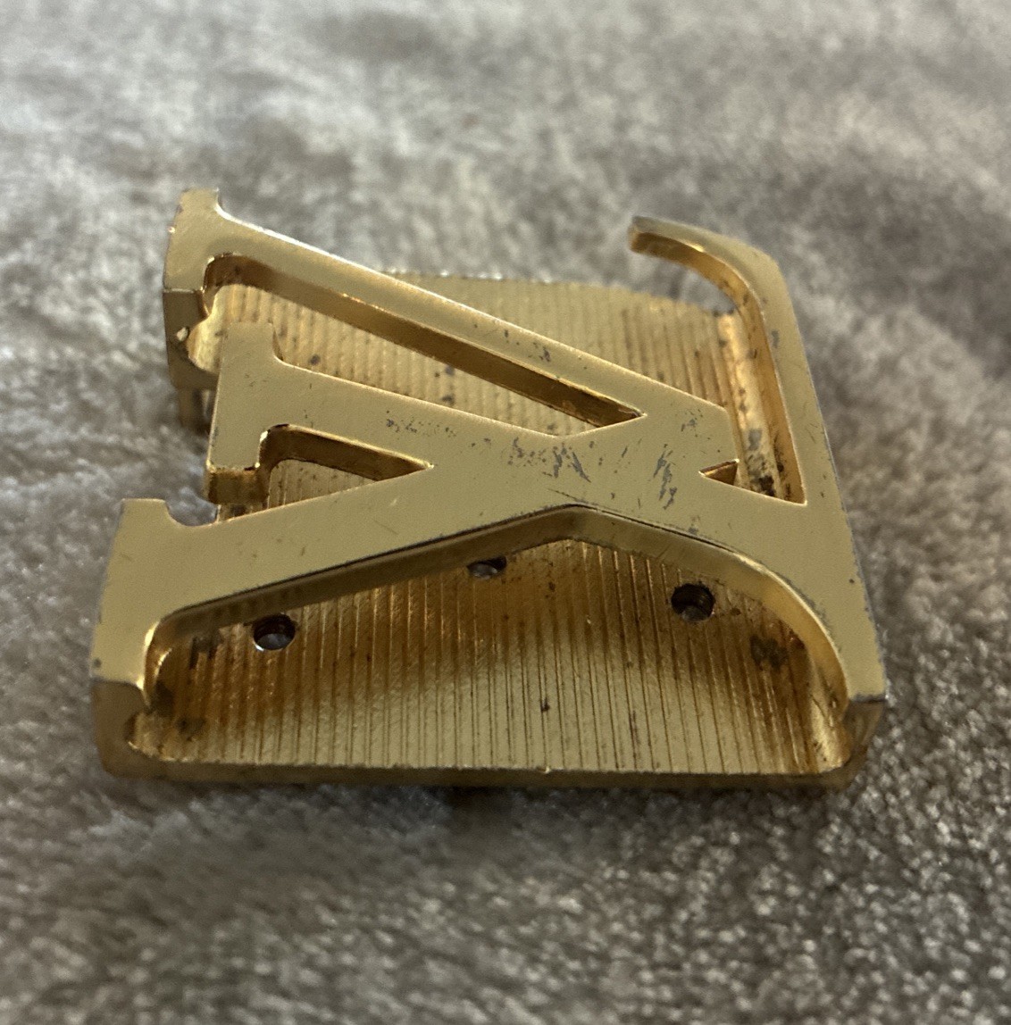 Louis Vuitton Belt Buckle LV Gold Tone 1.5&Prime; Unisex #M0568U Vintage