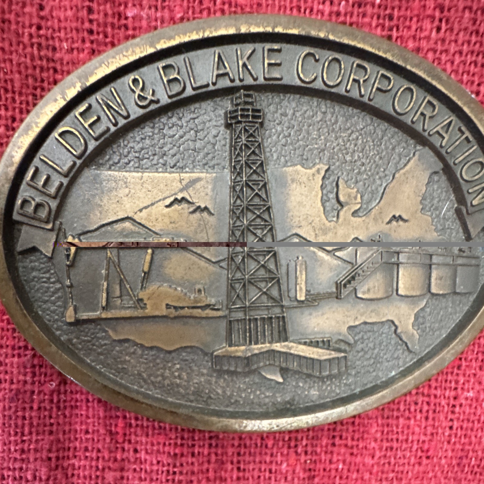 Belden & Blake Corp Oil Rig Pumpjack Oval Gold/Silver Western Belt Buckle 1.5&Prime;