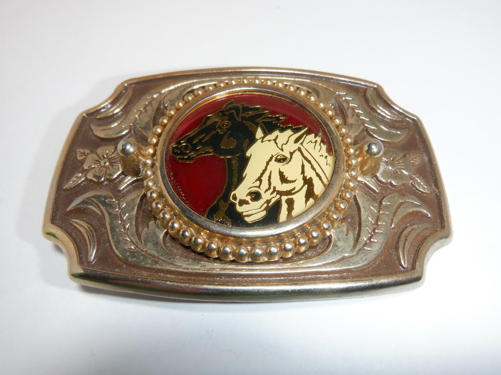 1980s HORSES BLACK & WHITE BELT BUCKLE MADE USA GOLD METAL RESIN VINTAGE