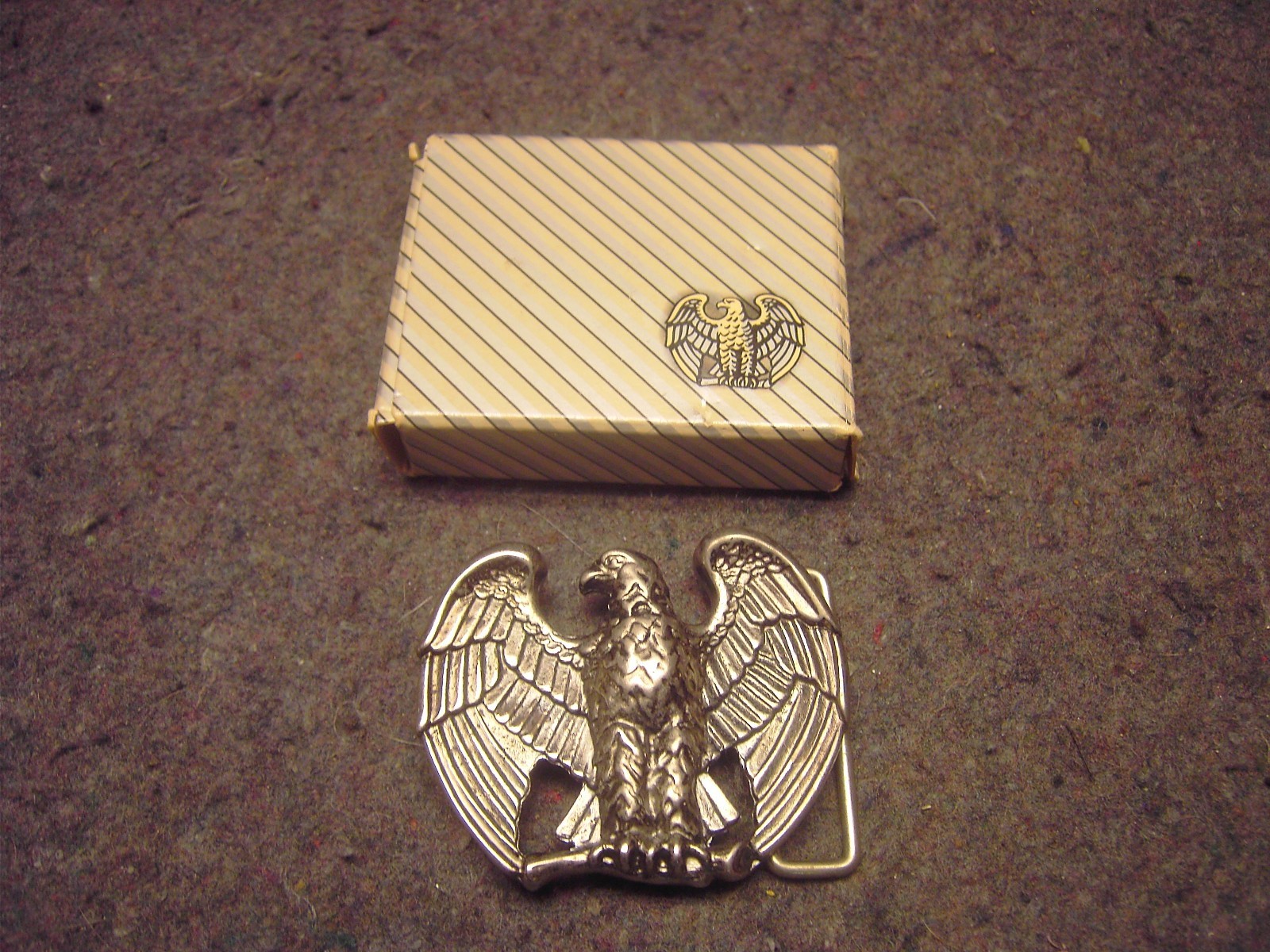 AVON MAJESTIC EAGLE Metal Belt Buckle In New Condition