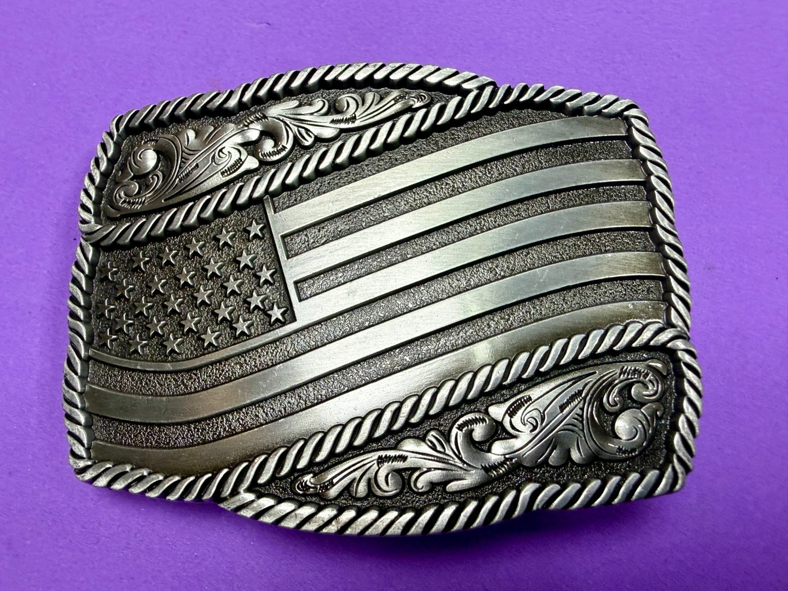 Waving American Flag Patriotic Silver Color Rope Border Western NOS Belt Buckle