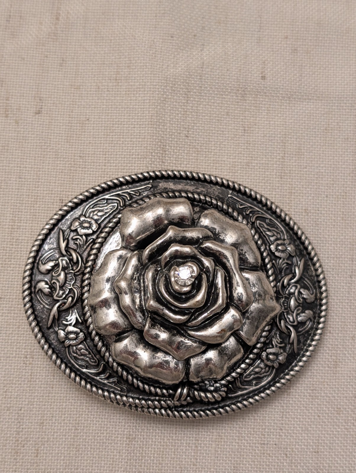 Western Oval Silver Tone Metal 3D Floral Rose Belt Buckle Fits 1.5in Unisex