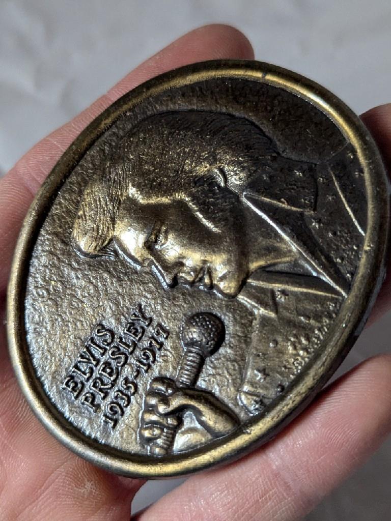 vintage 1970s belt buckle ELVIS solid brass WESTERN cowboy