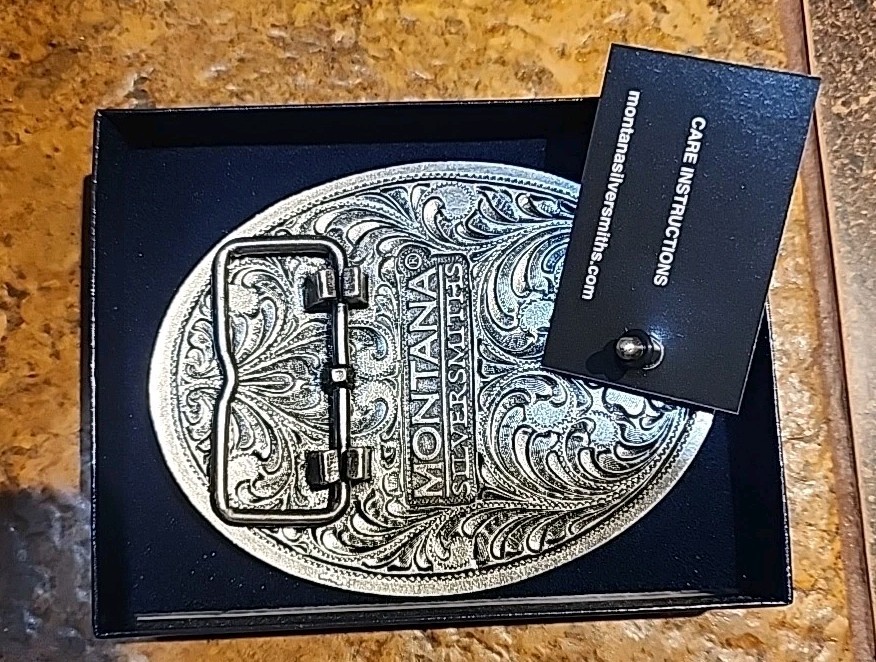New! Montana Silversmiths Patriotic Canadian Commemoratice BELT BUCKLE