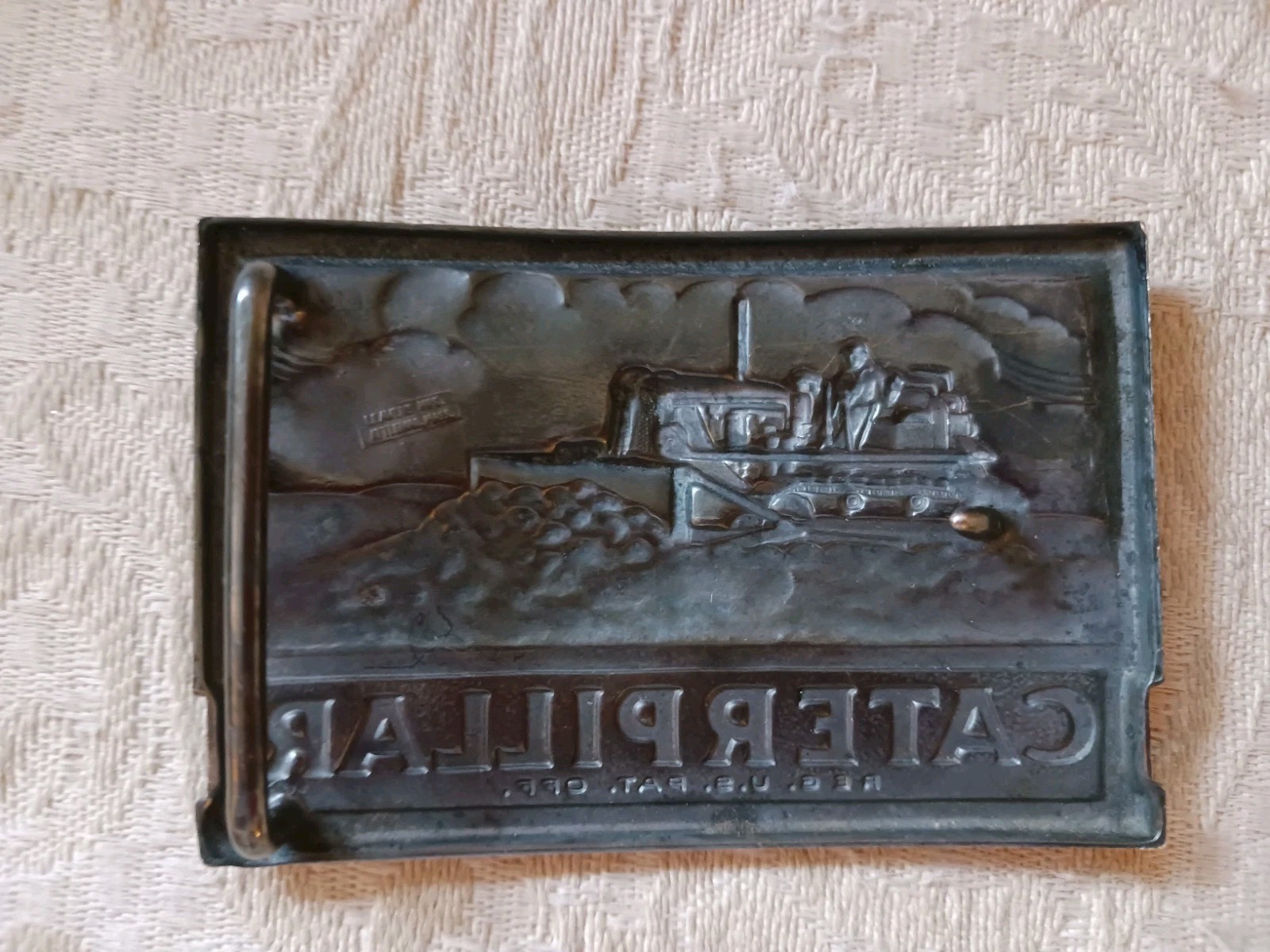 Neat Vintage Metal Caterpillar Tractors Belt Buckle w Farmer in Field 2×3&Prime; USA
