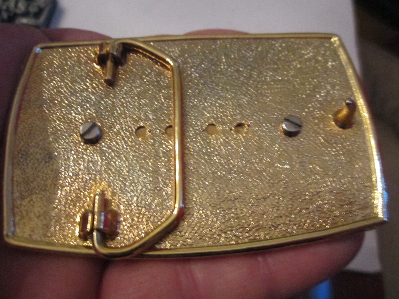 1972 SILVER DOLLAR BELT BUCKLE – GOLD TONE ACCENT – GW-15