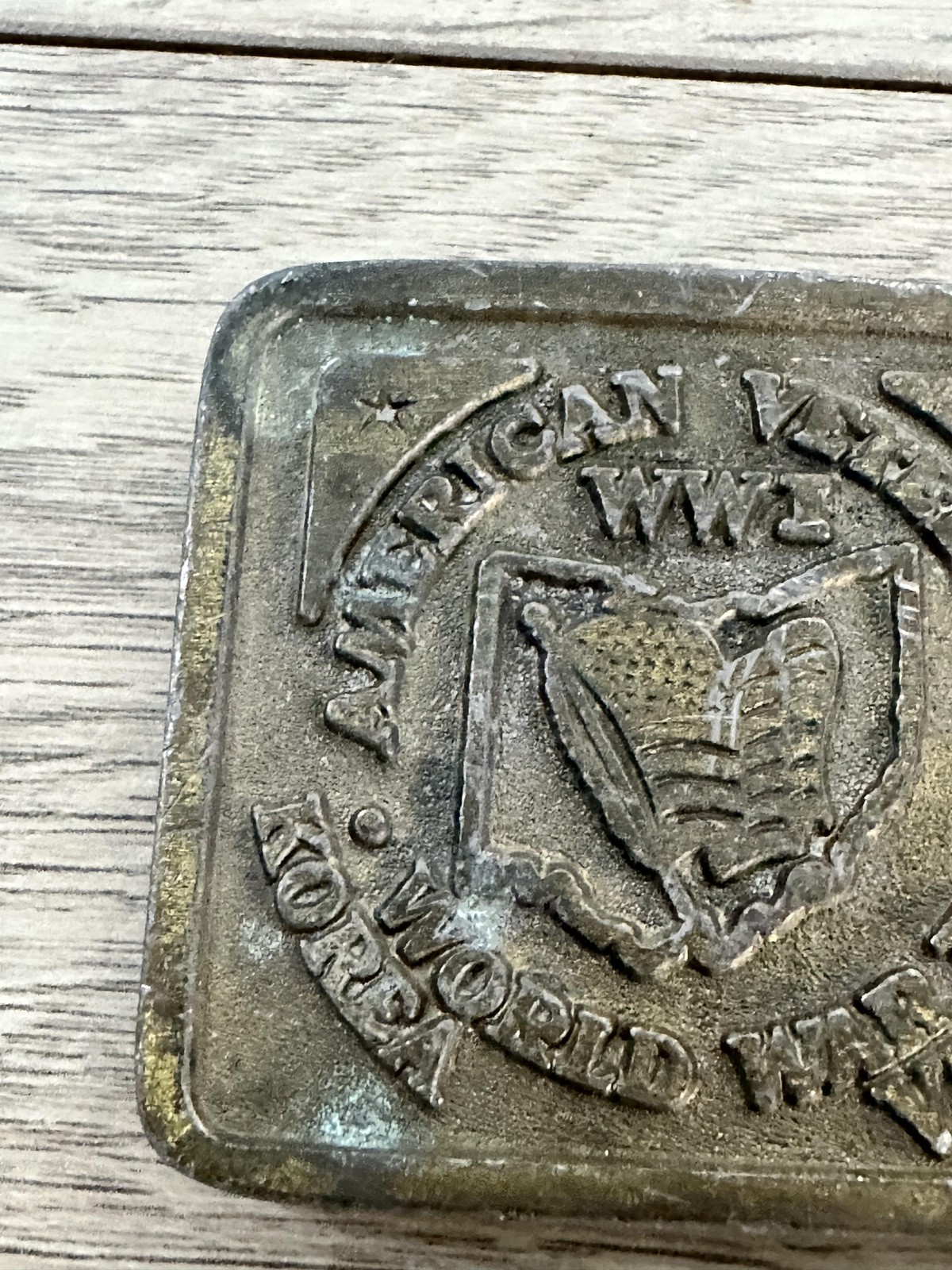 VTG Daleco Veterans WW1 Korea Vietnam Mens Belt Buckle Brass Tone broken peg
