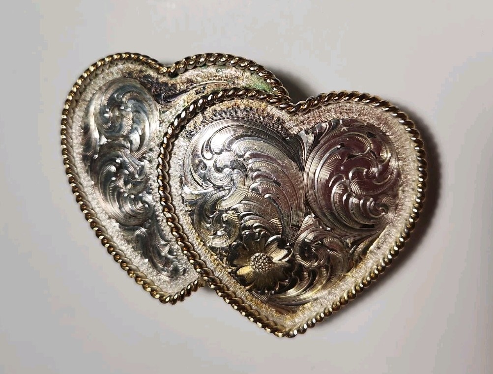 MONTANA SILVERSMITHS Double Heart Western Belt Buckle Silver-tone Gold-tone