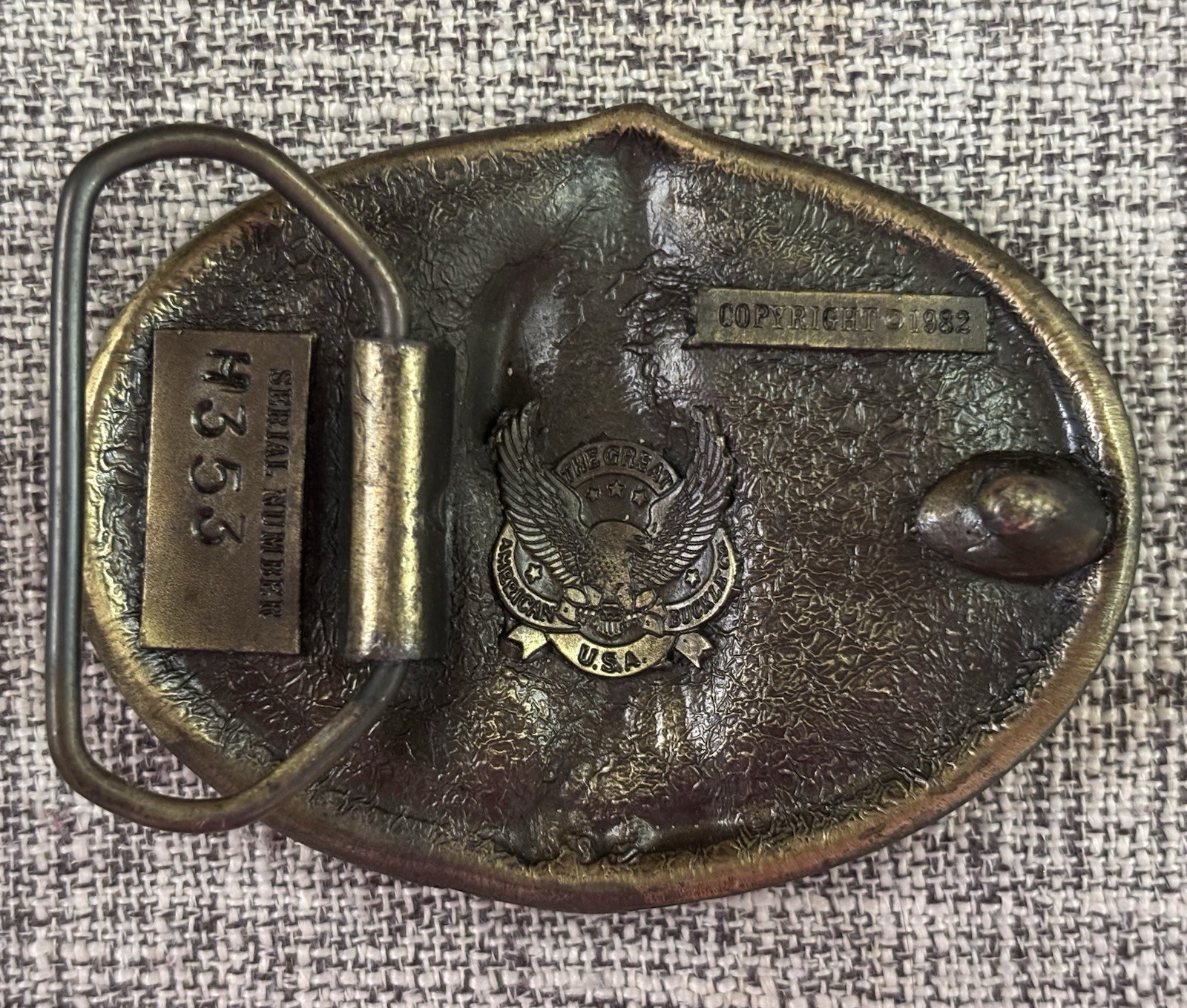 Men’s Belt Buckle 1982 Native American Man On Horse Brass Enamel Gold Brown