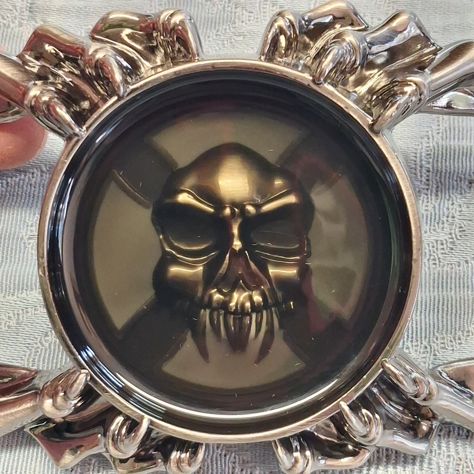 Skull Finger Hand Bones Resin Pewter Belt Buckle Punk Rocker Goth Skeleton Bones