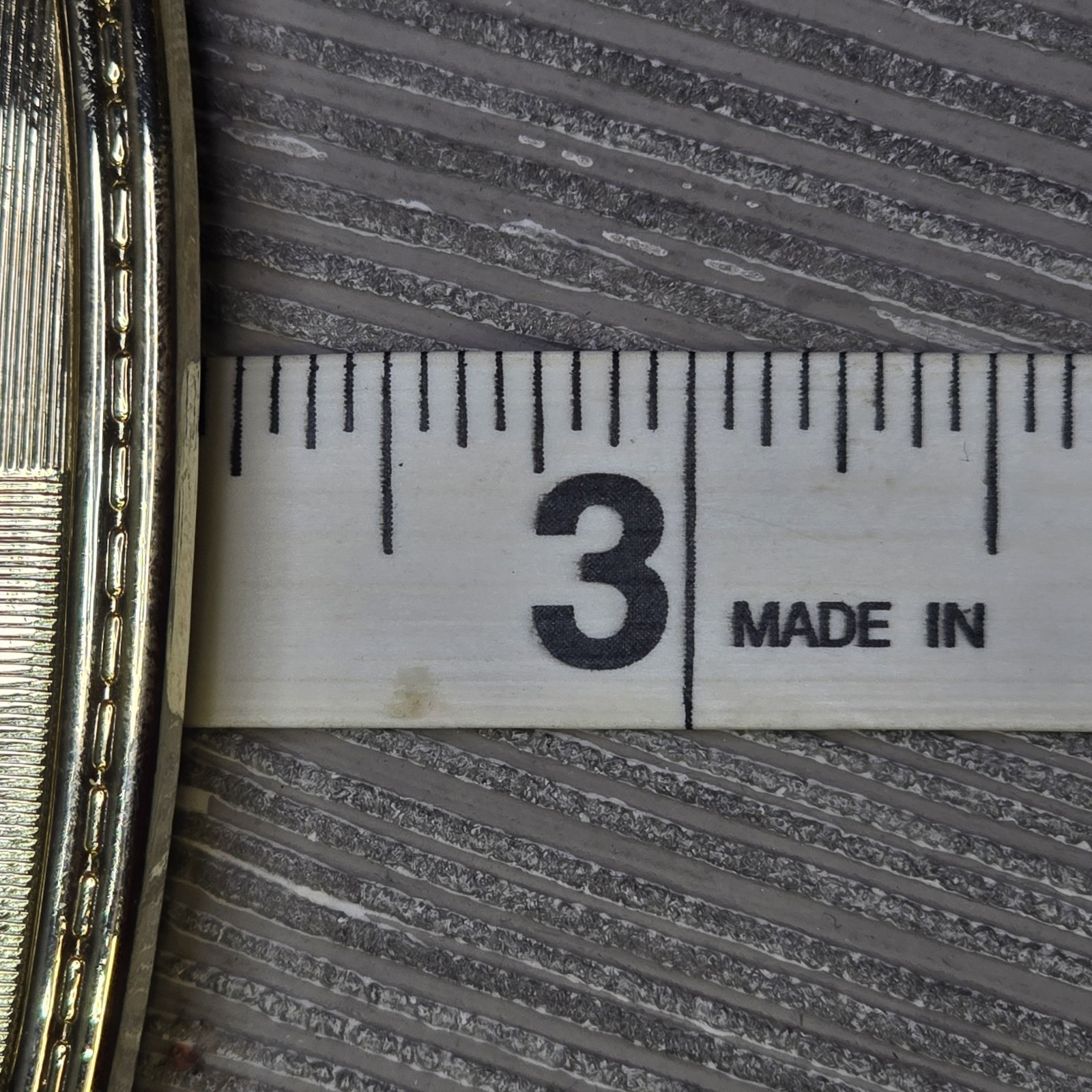 Belt Buckle Gold tone With Eternal Loop 3.5 X 2.25in Fits 1.5in Belt