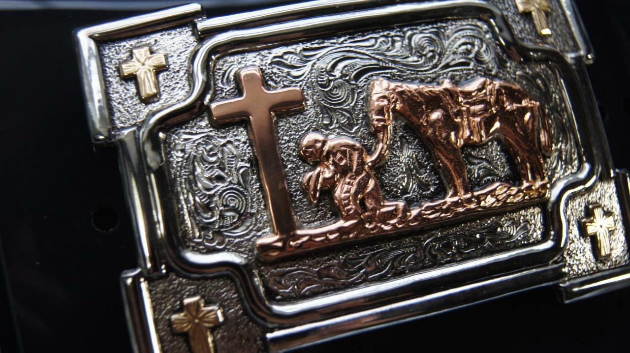 Crumrine Western Belt Buckle Cross Kneeling Praying Cowboy C10103