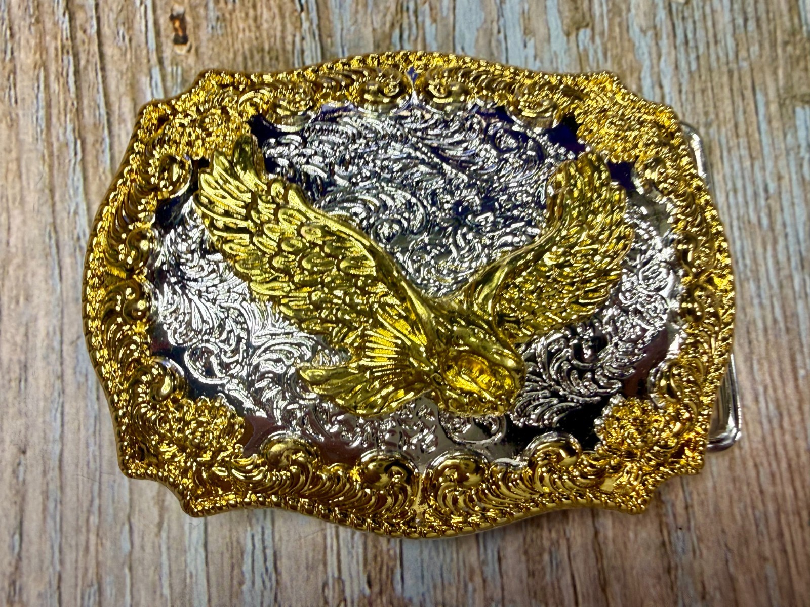 Western American Pride USA Bald Eagle Majestic Flying Two Tone Belt Buckle