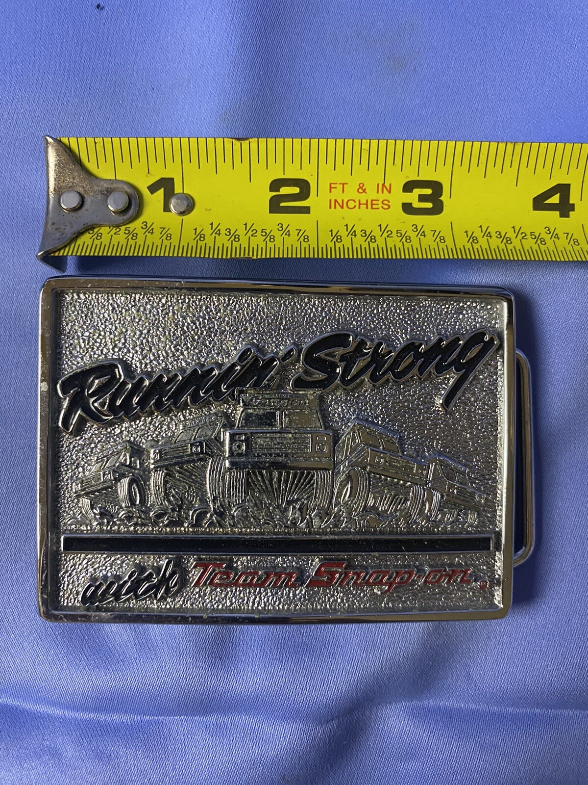 VINTAGE TEAM SNAP ON . RUNNIN&rsquo; STRONG BRASS . Made In USA