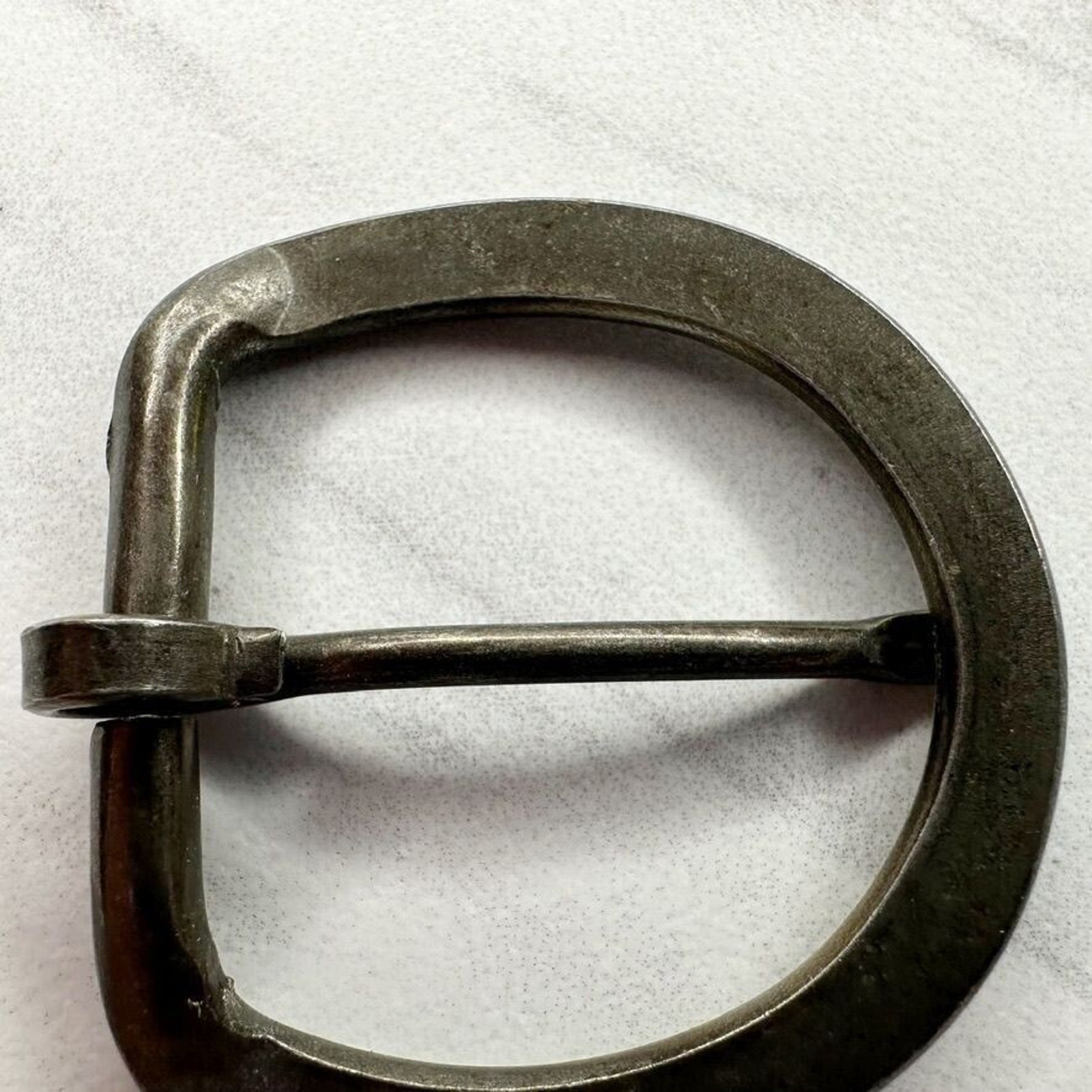 Rounded Dark Silver Tone Simple Basic Belt Buckle