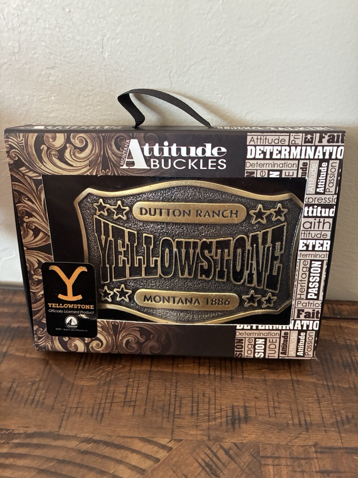 New! Montana Silversmiths Yellowstone &lsquo;DUTTON RANCH MONTANA 1886&rsquo; BELT BUCKLE TV