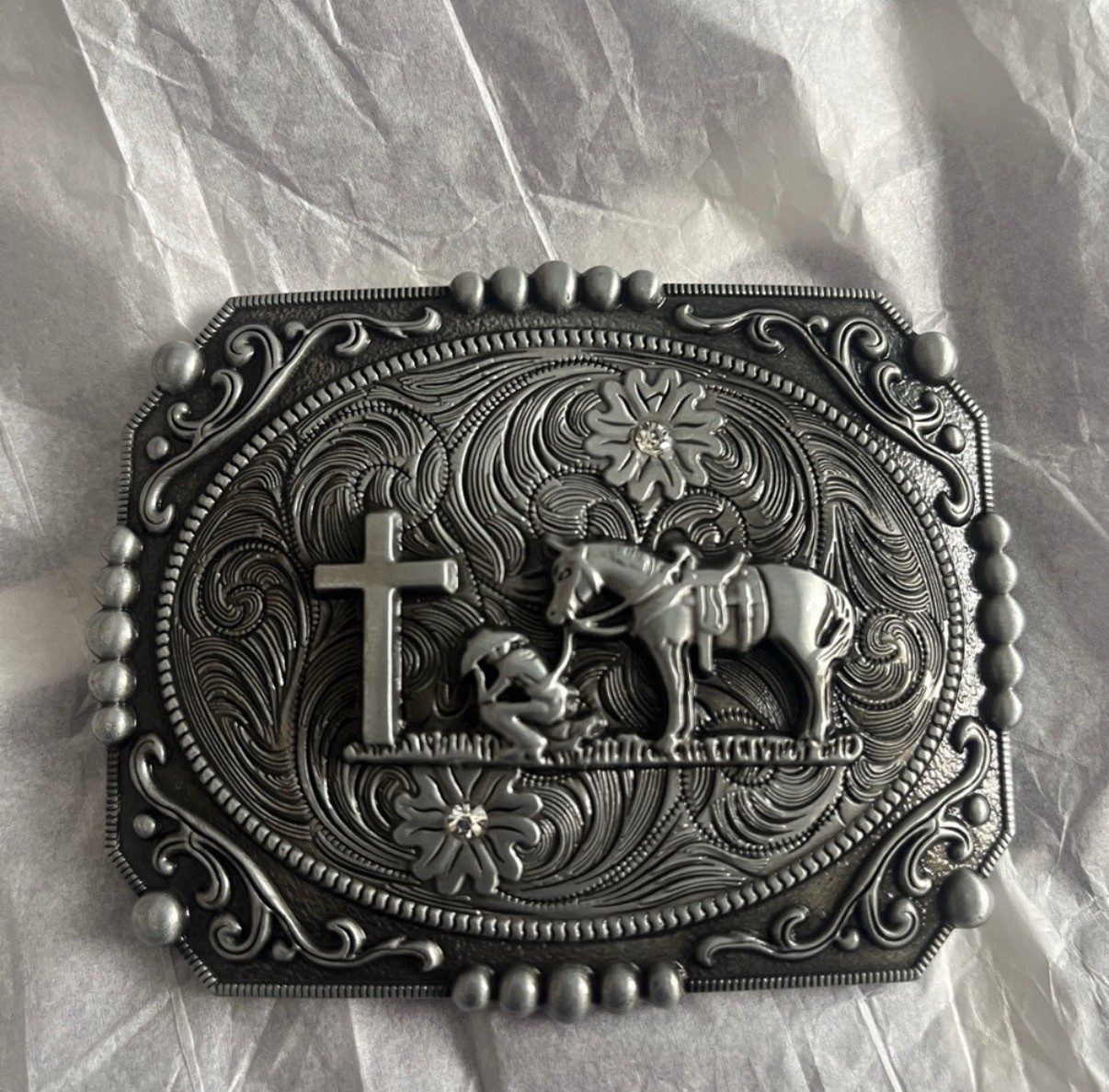 Western Floral Belt Buckle Praying Cowboy Kneeling at Cross Antique Silver Tone