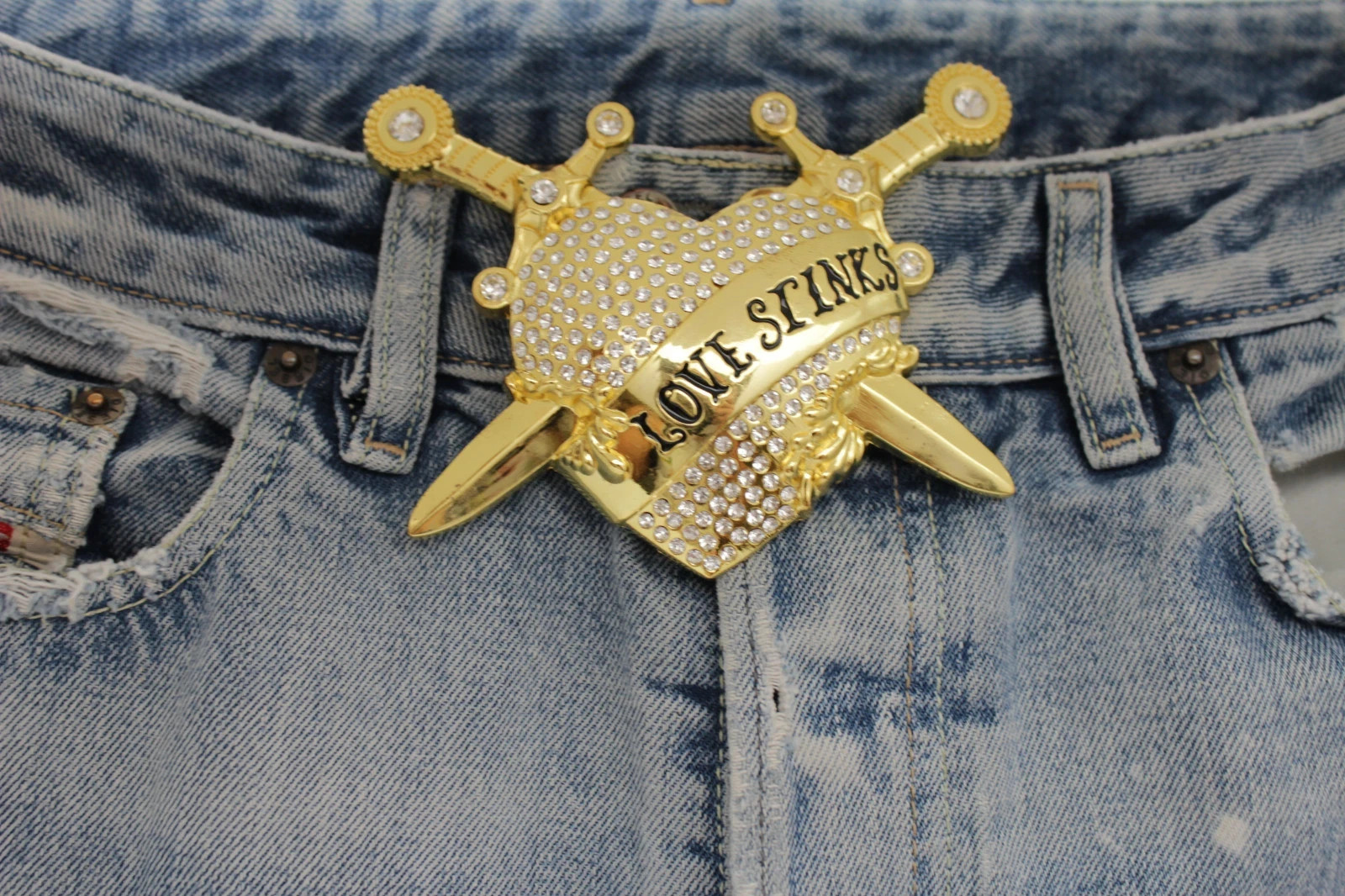 Men Women Gold Metal Belt Buckle Heart Western Silver Bling Love Stinks Knifes