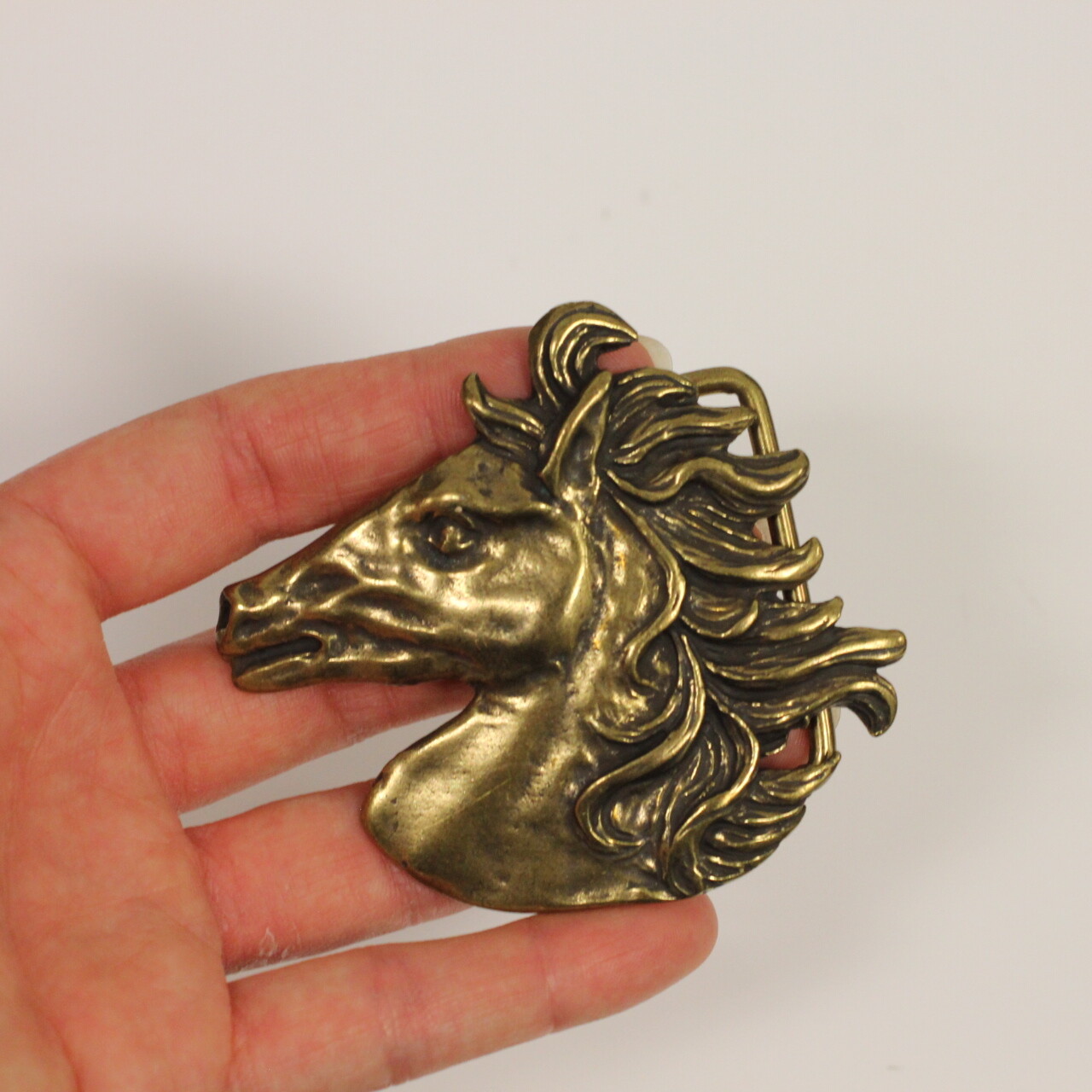 Belt Buckle Horse Head, Belt Buckle for Riders and Horse Fools Gold Antique