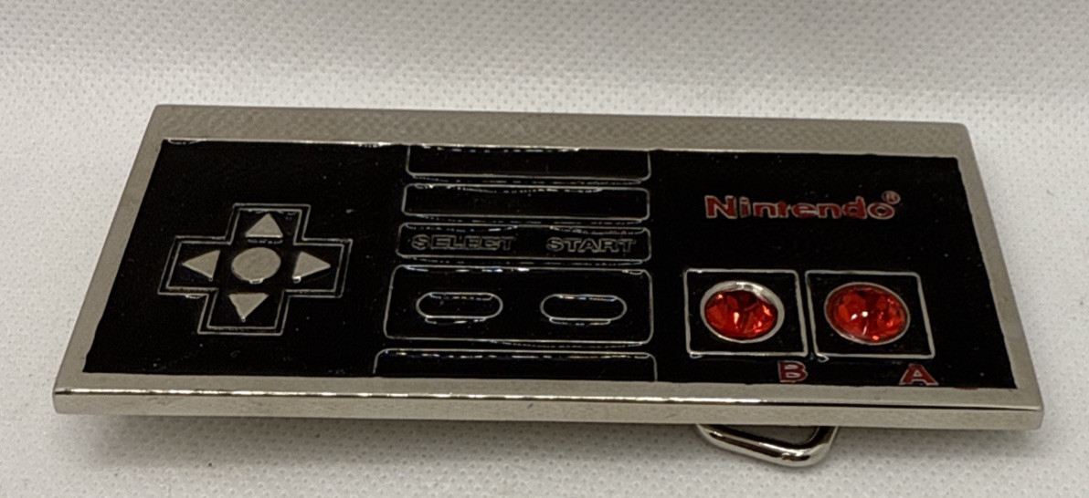 Nintendo NES Controller Belt Buckle Metal Painted 2008 Hot Topic KG