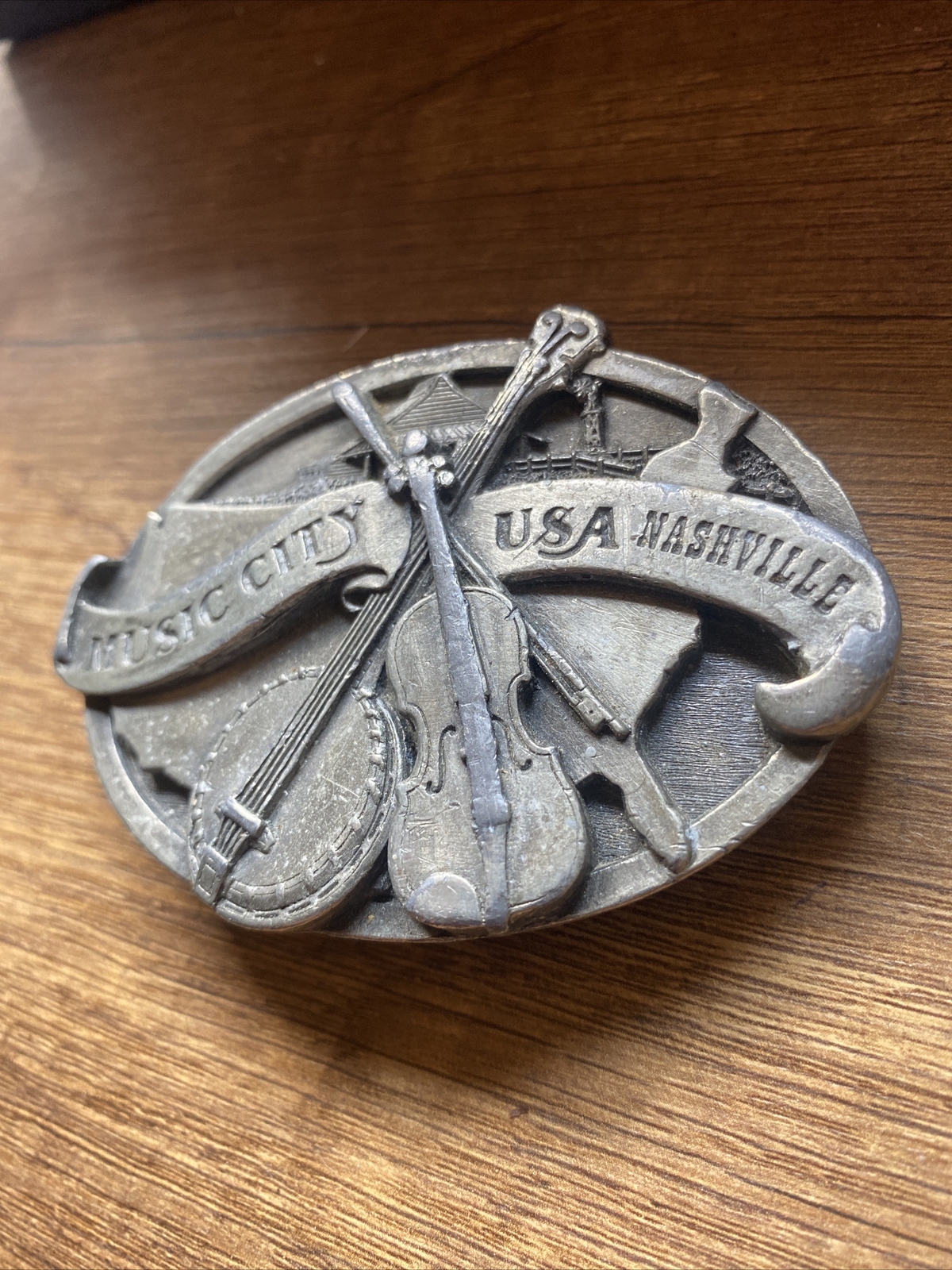 Vintage NASHVILLE MUSIC CITY USA metal Belt Buckle Pewter Banjo Fiddle Country