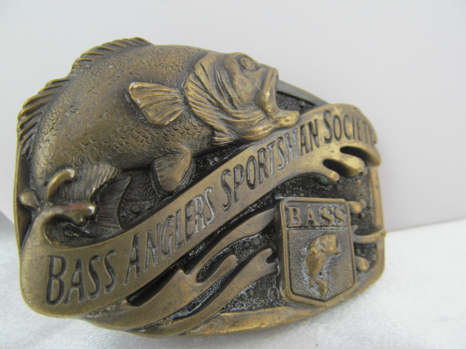 Heavy Brass BASS ANGLERS SPORTSMAN SOCIETY DIMENSIONAL BELT BUCKLE, Detailed