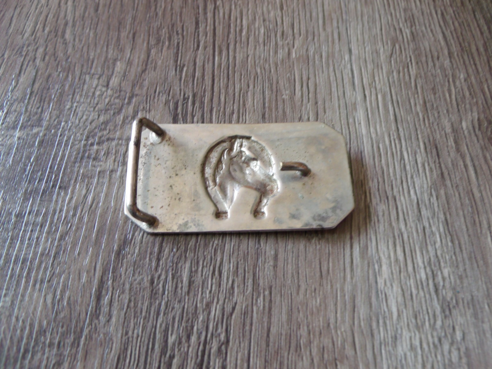 COLLECTIBLE SILVER TONE HORSE HEAD HORSESHOE BELT BUCKLE