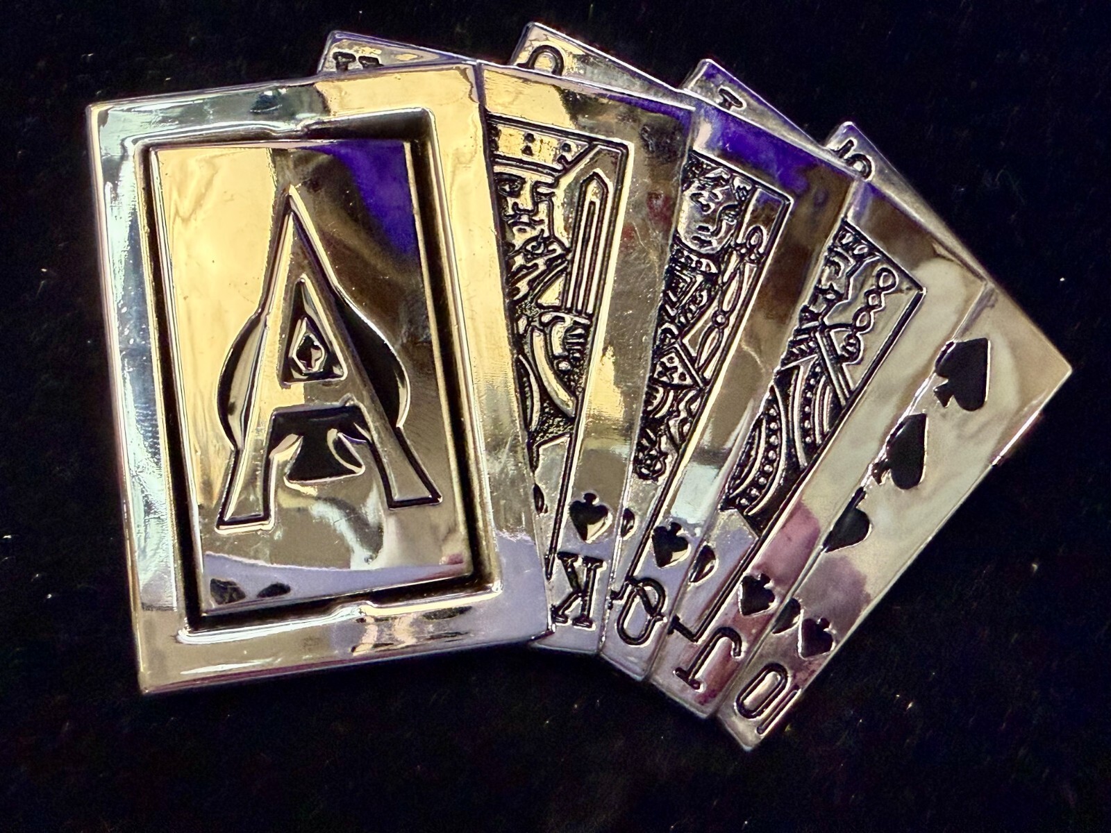 Royal Straight Flush Casino Poker Gambling Spinning Reversible Ace Belt Buckle
