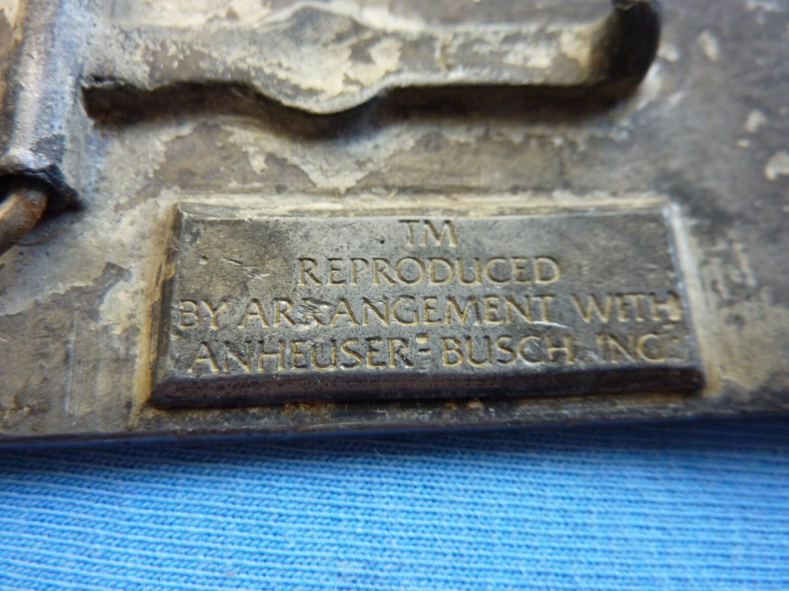 VINTAGE BUDWEISER BEER BOTTLE LABEL BELT BUCKLE