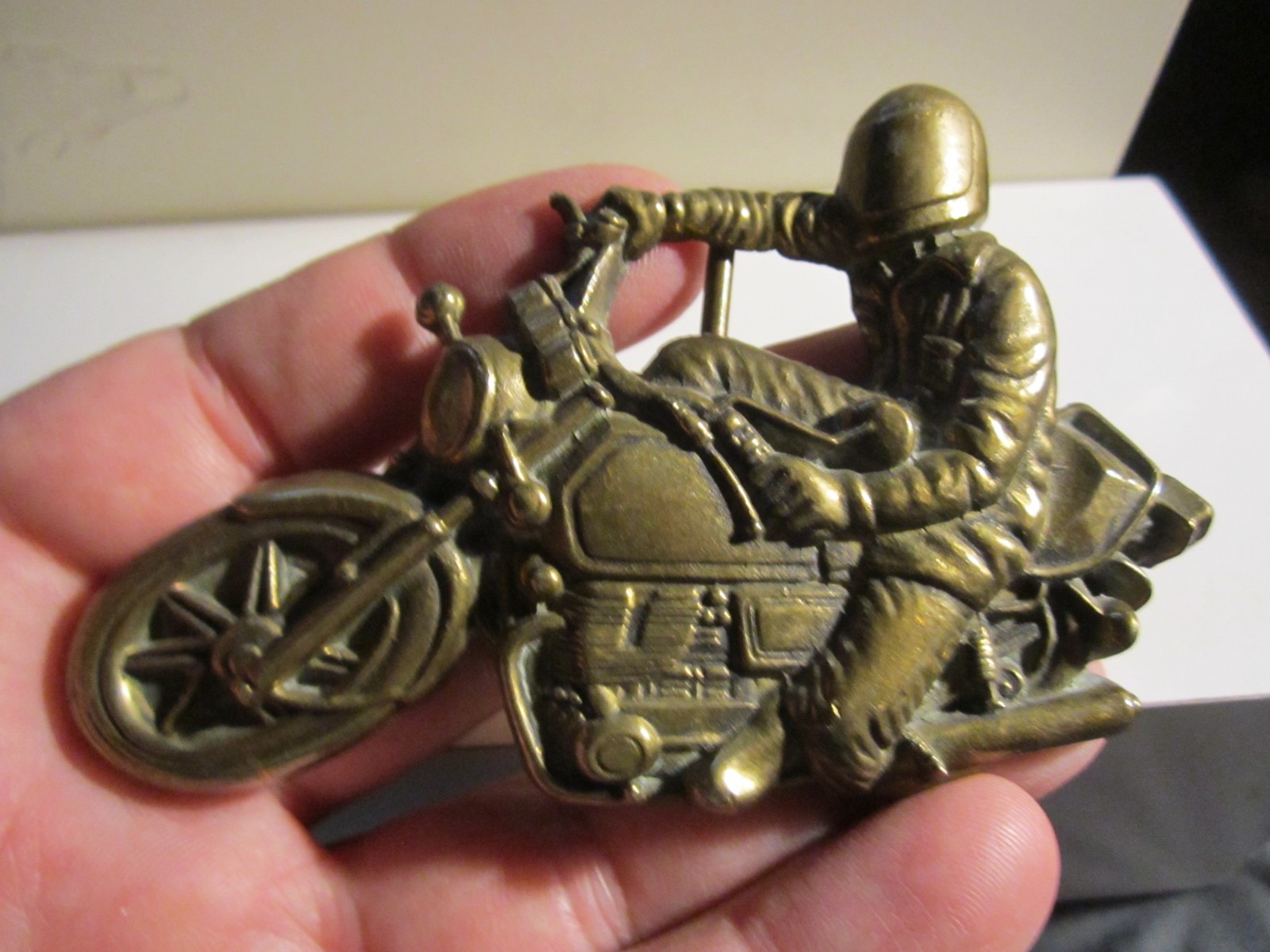 1978 MOTORCROSS MOTORCYCLE BELT BUCKLE SOLID BRASS VERY HEAVY – GW-26