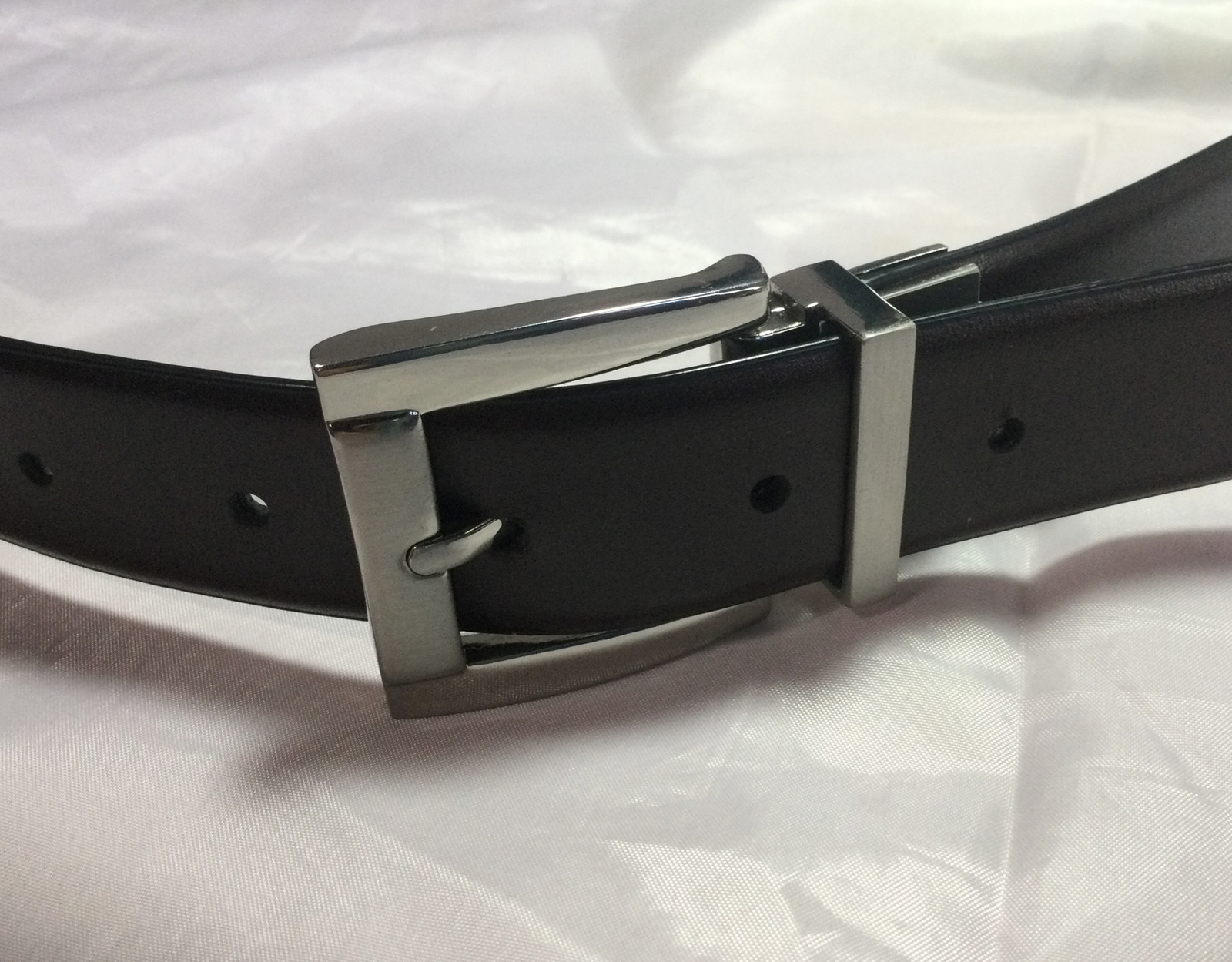 Belt & Buckle Silver Tone Reversable Black Or Brown 1&Prime; Wide Size 36 Fits 32&Prime;-38&Prime;