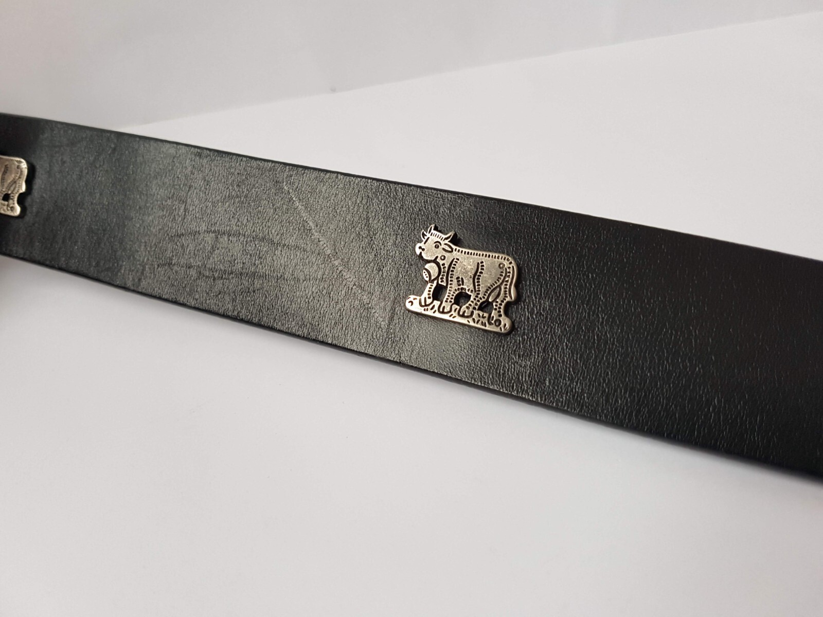 Appenzeller belt, symbols of the Swiss Alps. 36 мм. (77-92)