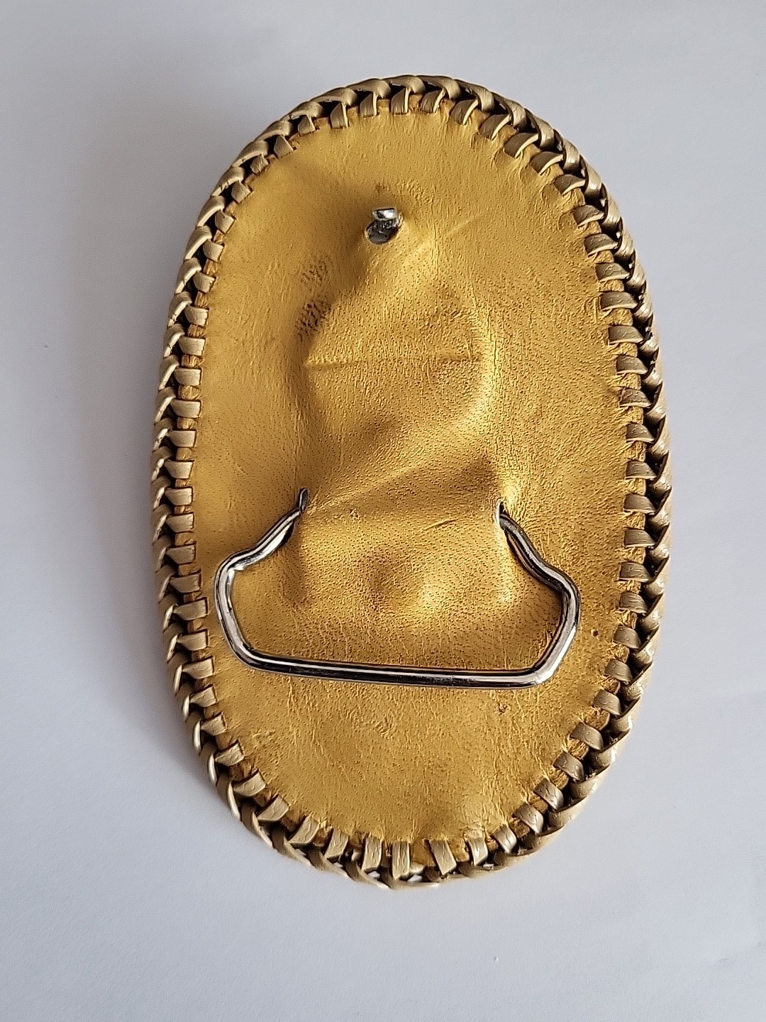 Western-style leather belt buckle