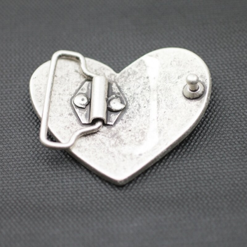 Metal Heart Puzzle Belt Buckle – Romantic Design, Classic and Modern