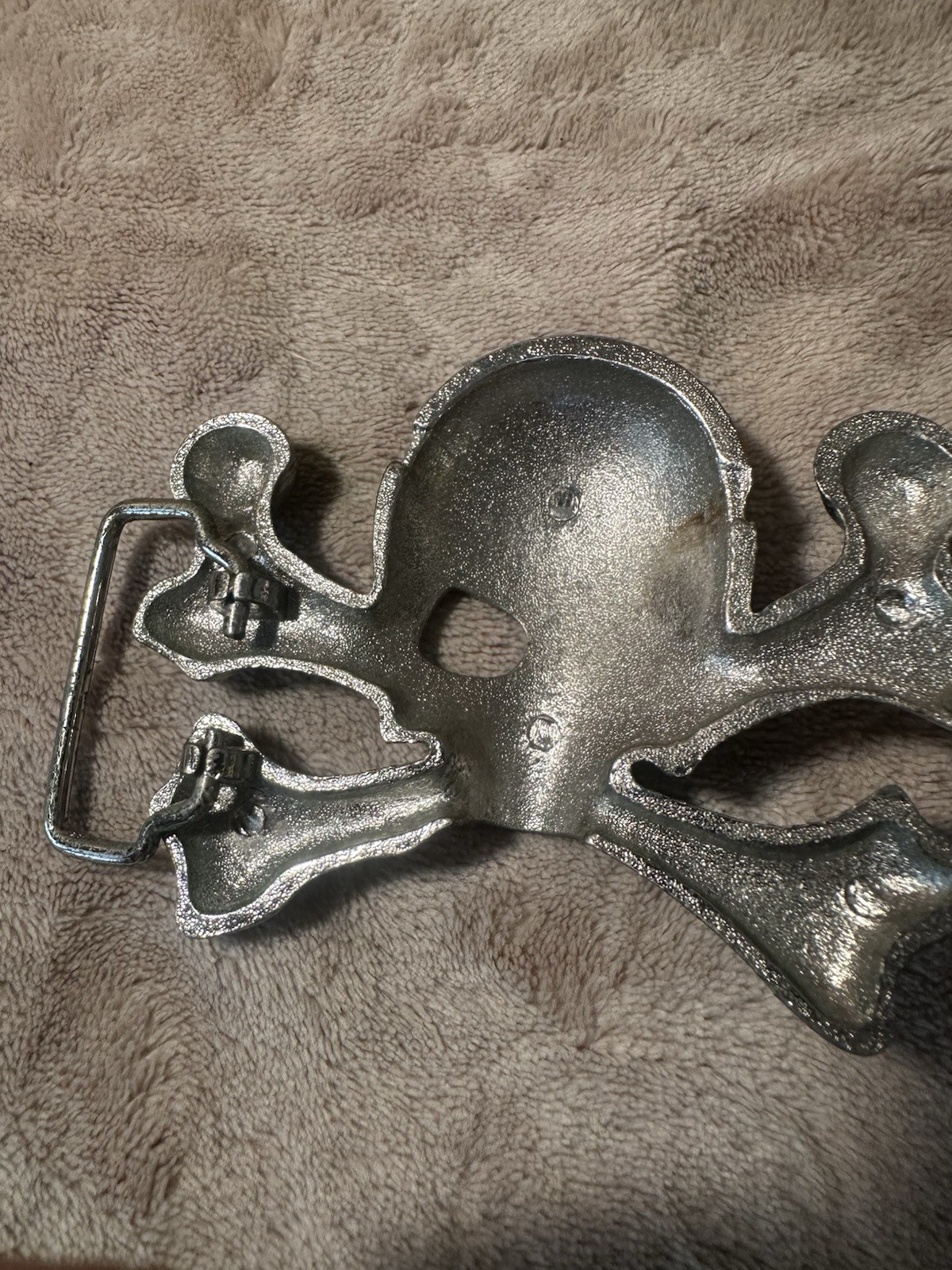 Men&rsquo;s Skull & Crossbones Western Metal Belt Buckle, Silver Tone, 1.5 in