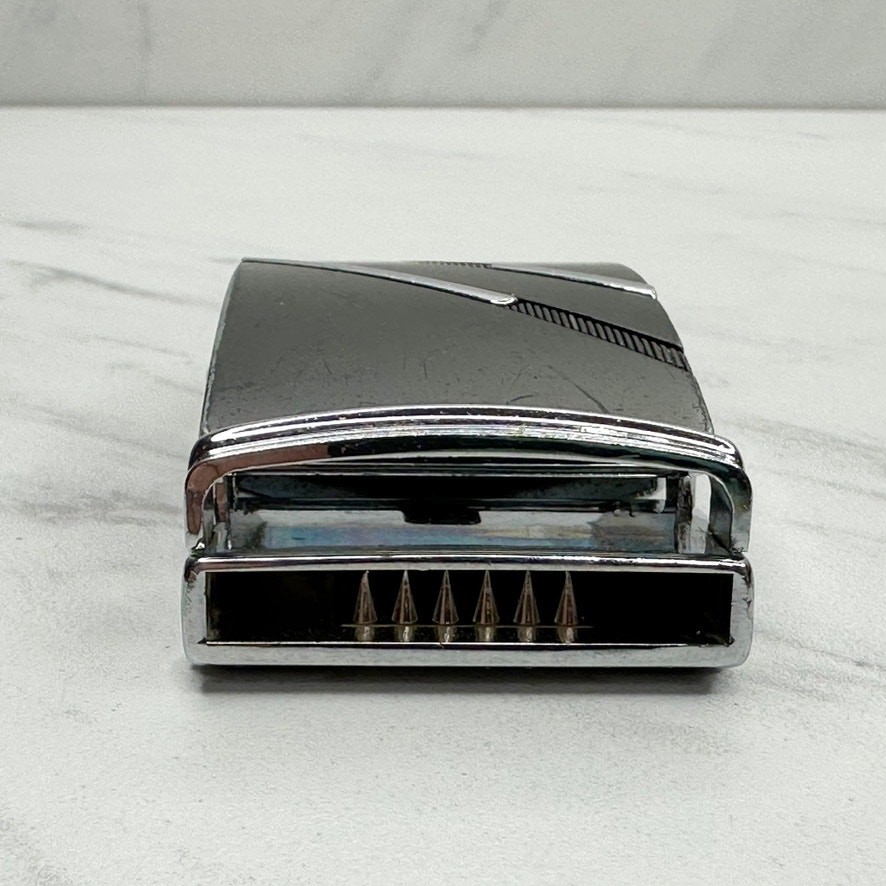 Black Silver Tone Diagonal Stripe Ratchet Belt Buckle