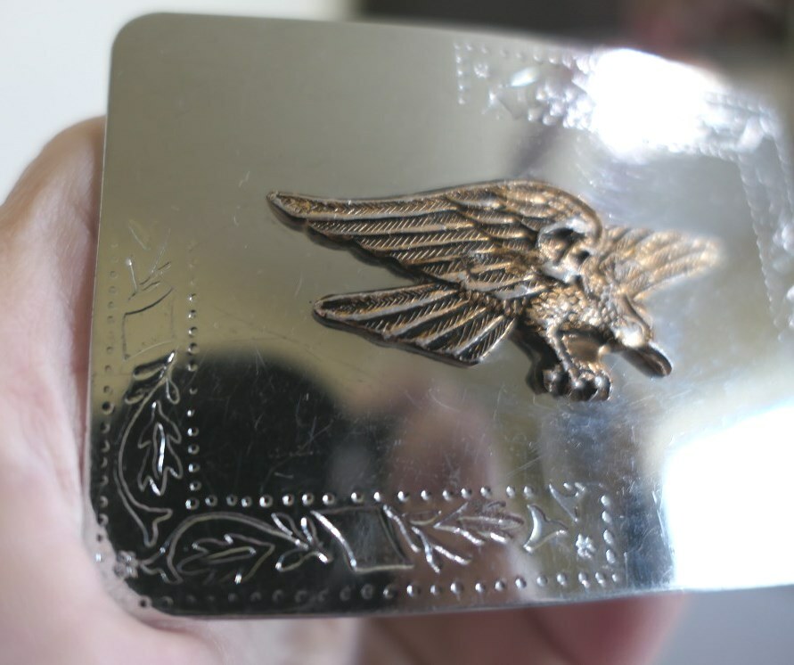 Silver Nickle Plated Iron Engraved Leaves Raised Gold Eagle Landing Belt Buckle