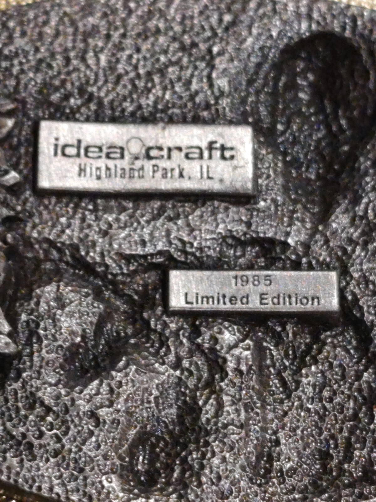 (27)Vintage 1985 Idea Craft Limited Edition Silvertone Belt Buckle WXB 3&Prime;x2.2&Prime;