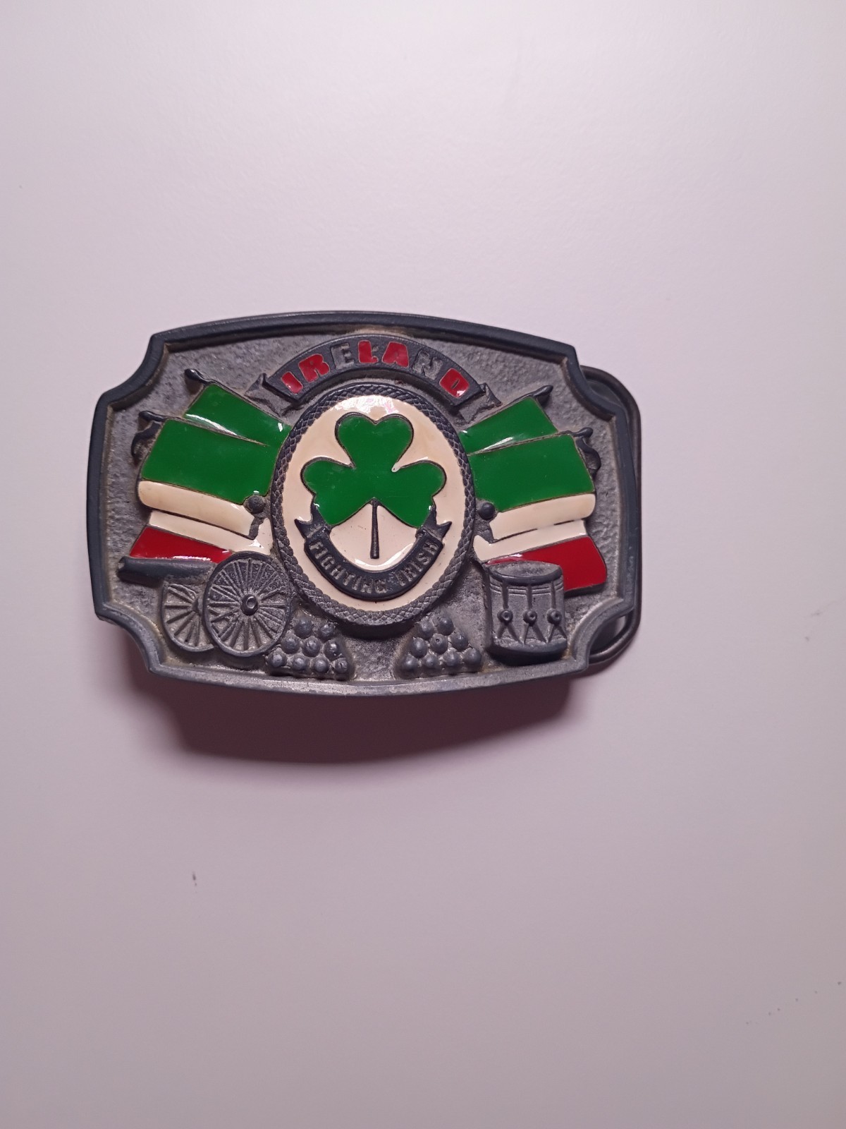 Tanside Ltd Ireland Fighting Irish Belt Buckle W/Shamrock Flag Vintage 2004DD236