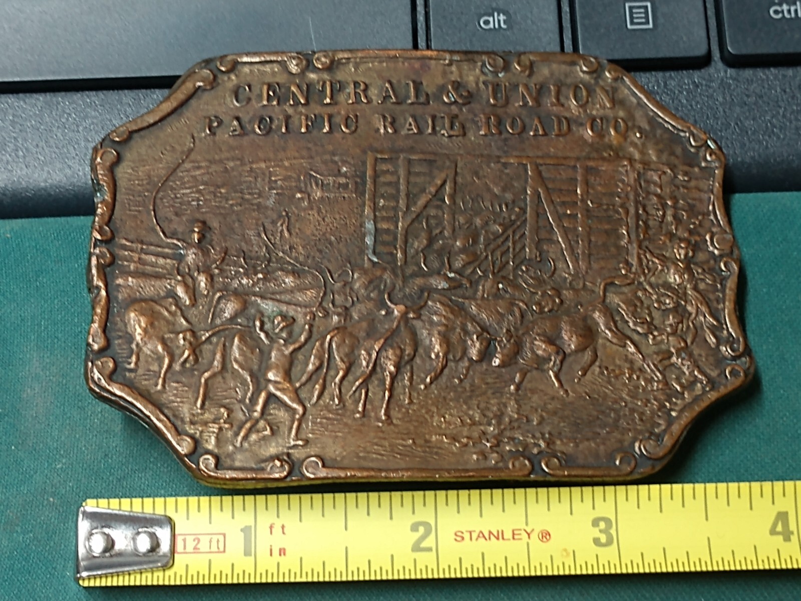 VINTAGE CENTRAL & UNION PACIFIC RAILROAD CO. BRASS BELT BUCKLE