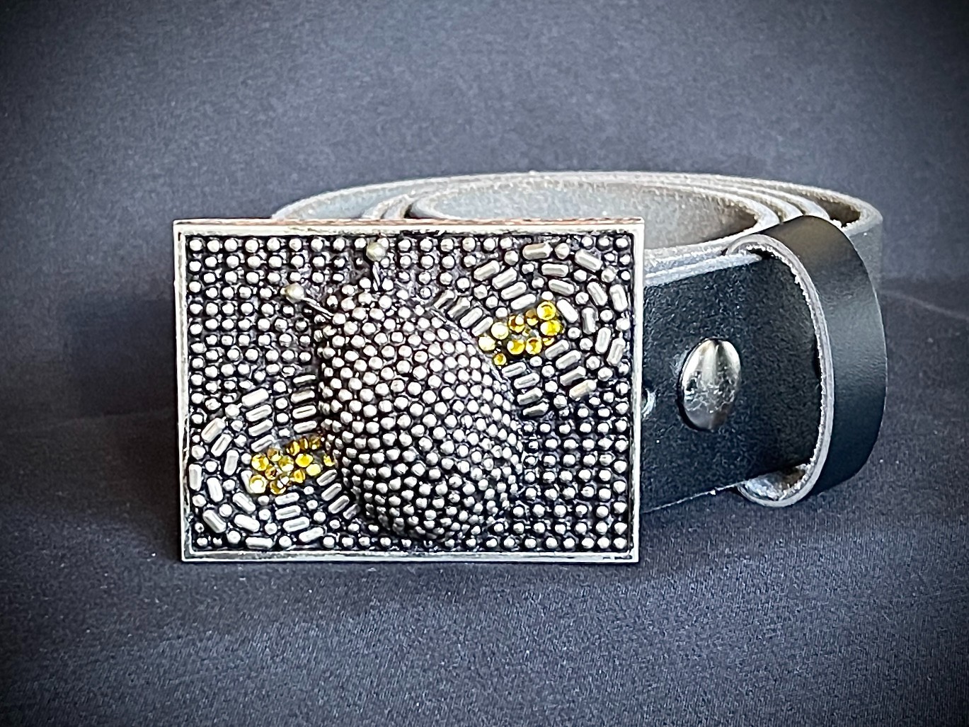Art Belt Buckle Bee Crystal Beaded Mosaic OOAK 2007-2009 Darren McNeese