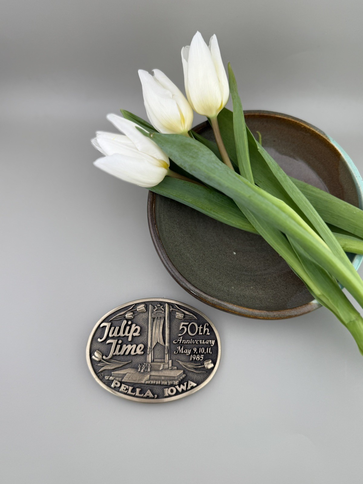 Tulip Time 1985 Iowa 50th Anniversary Solid Brass Belt Buckle Limited Edition