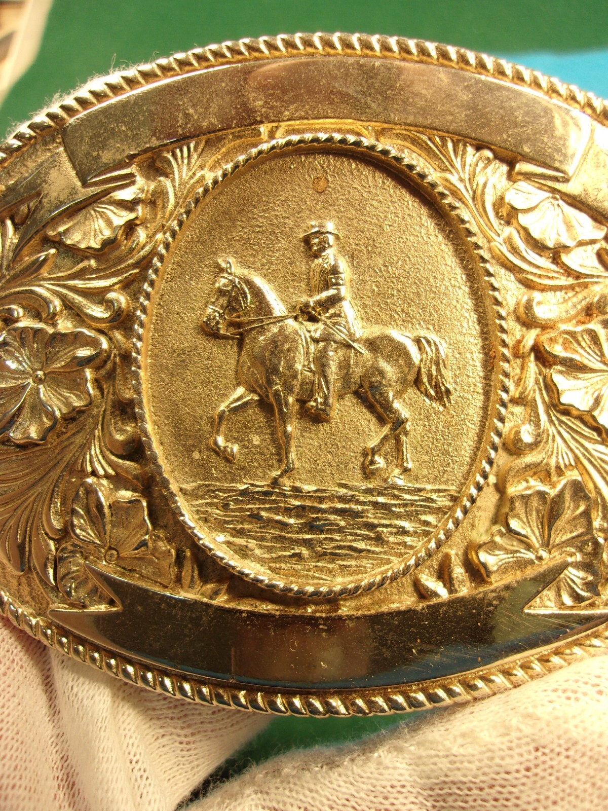 AWESOME RARE OLD VTG 1974 SILVER TONED RODEO BELT BUCKLE: LTC WESTERN PRODUCTS