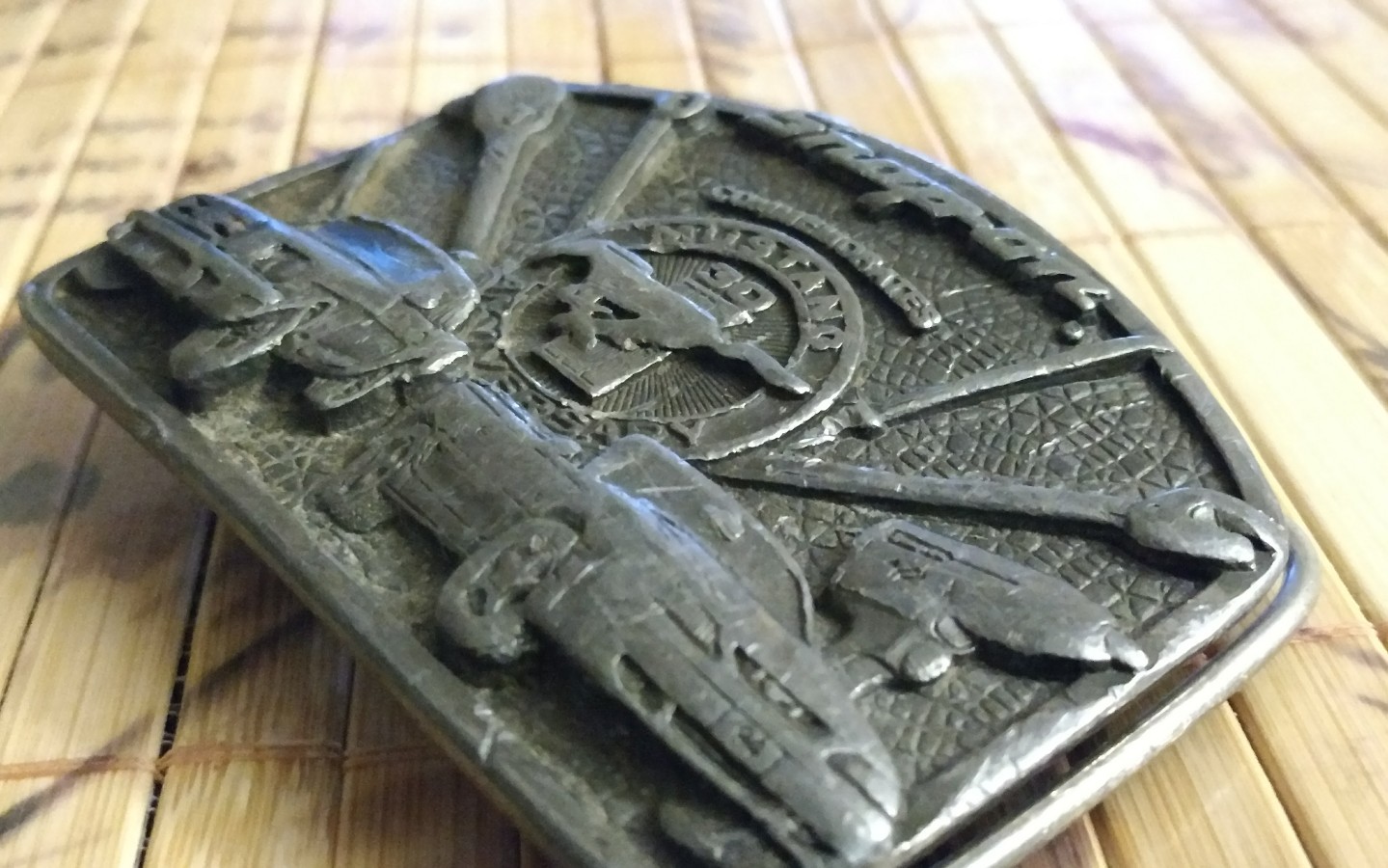 1990s Snap On Pewter Belt Buckle Commemorative 30 Year Ford Mustang SSX1820 USA