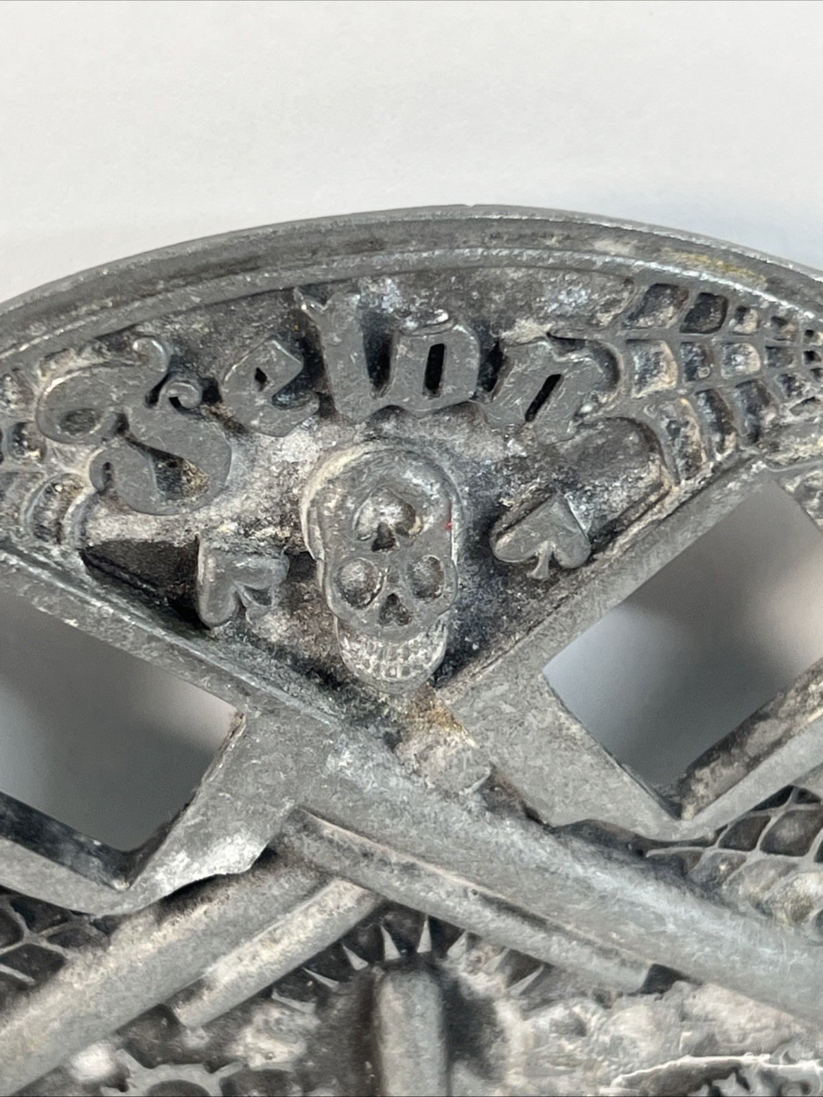 FELON Clothing Company – Stick To Your Guns Belt Buckle