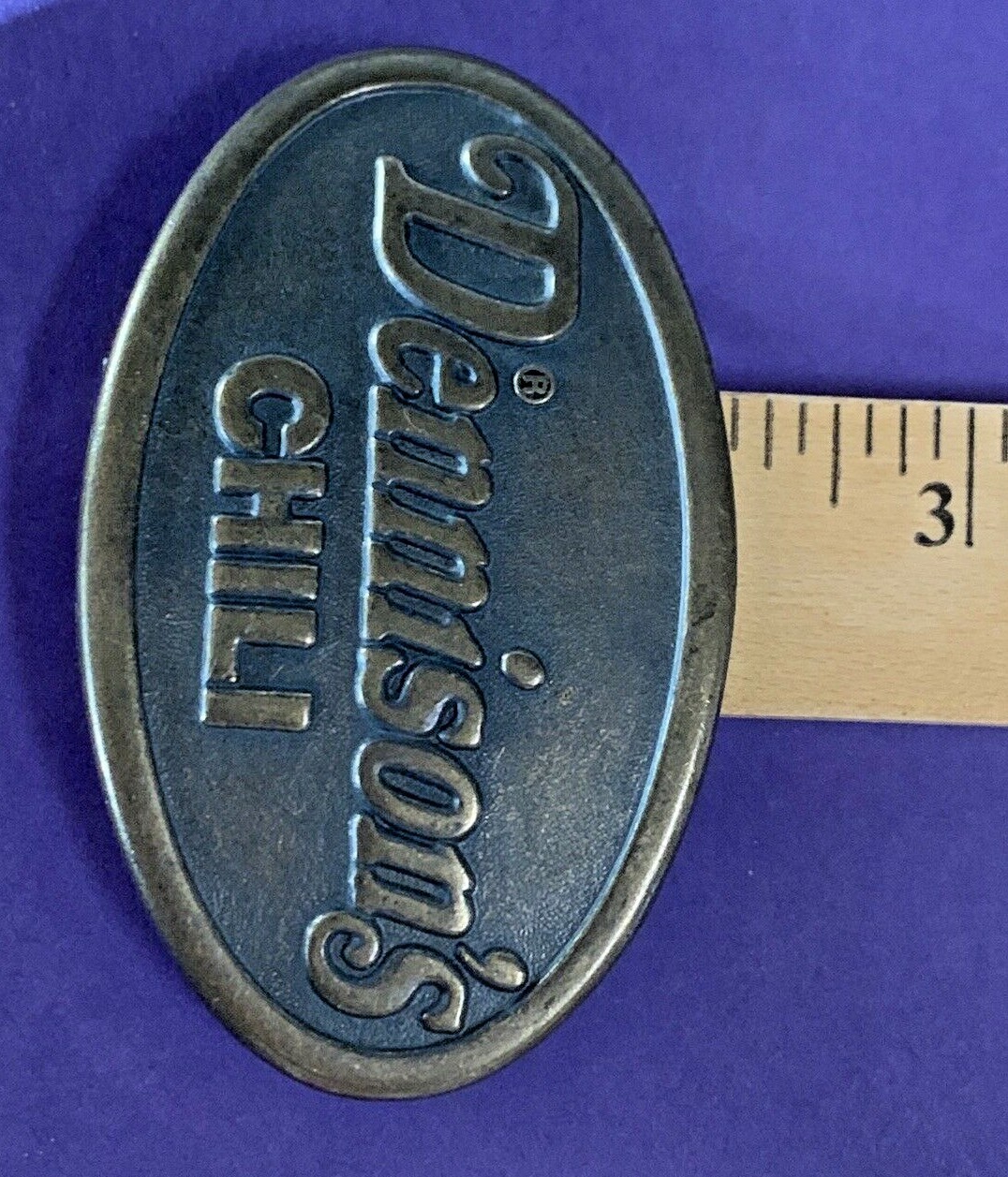 VINTAGE BELT BUCKLE DENNISON&rsquo;S CHILI ADVERTISING OVAL 3.5&Prime; WIDE COUNTRY WESTERN