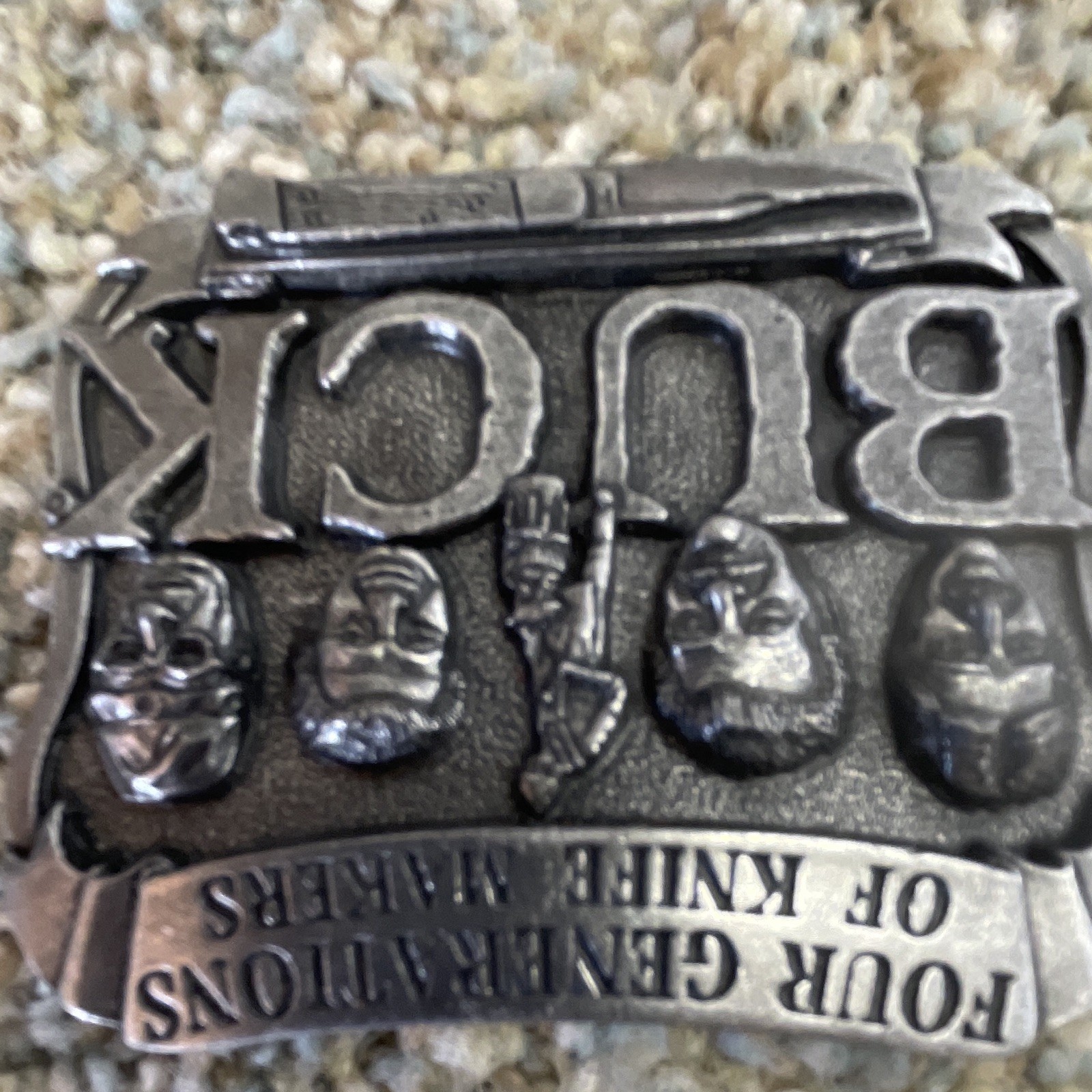 Buck Knives Metal Belt Buckle Silver Western 1.5in « Four Generations » Text